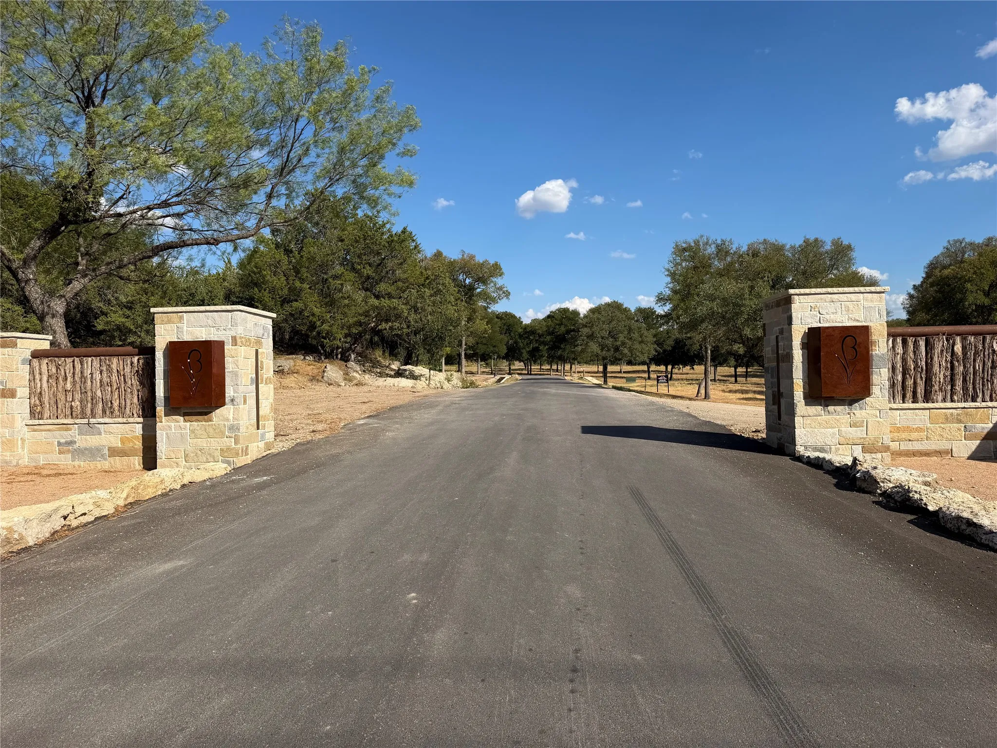 Unimproved Land For Sale in Parker County , 300 Duncan Parker Lane, Weatherford, Texas 76087, 0, 0, Garage spaces, 0 Sqft, built in 0, mls#21384439, Real Estate Agent in Weatherford, Homes For Sale in Parker county, Homes For Sale in Weatherford, Realtor in Weatherford Texas, Real Estate Brokerage Independent Realty Texas, Luminita Cordes Realtor