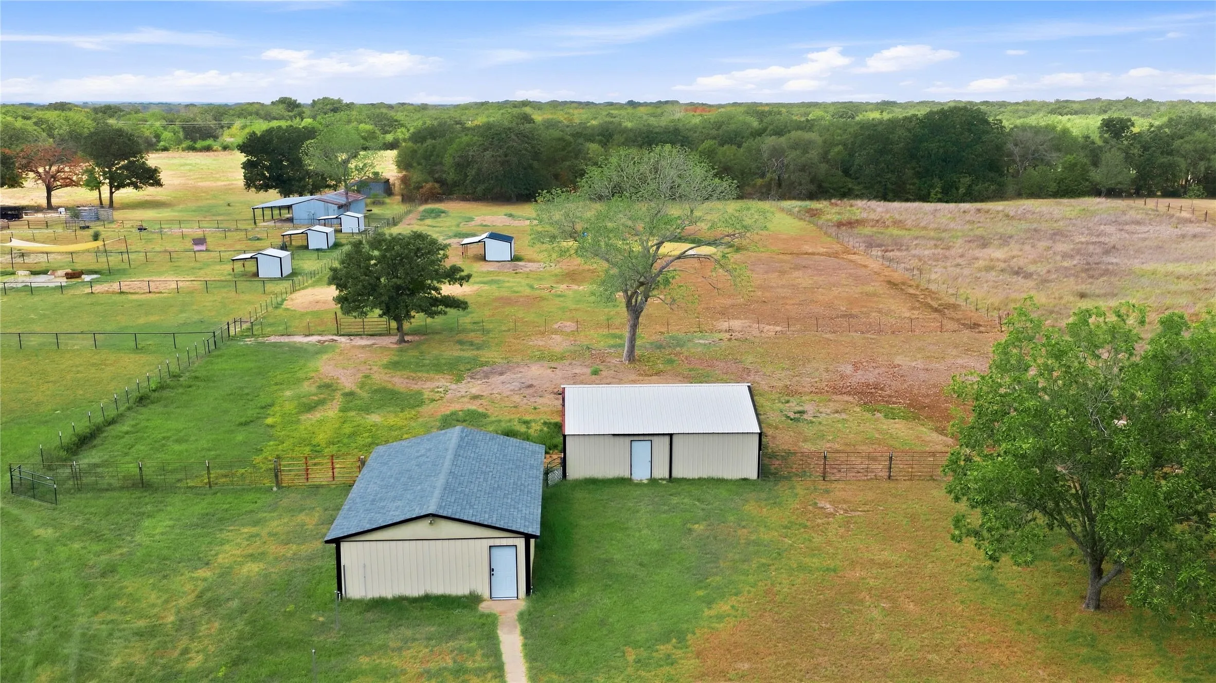 Unimproved Land For Sale in Henderson County , 601 Lake By Drive, Kemp, Texas 75143, 0, 0, Garage spaces, 0 Sqft, built in 0, mls#21387986, Real Estate Agent in Kemp, Homes For Sale in Henderson county, Homes For Sale in Kemp, Realtor in Kemp Texas, Real Estate Brokerage Independent Realty Texas, Luminita Cordes Realtor
