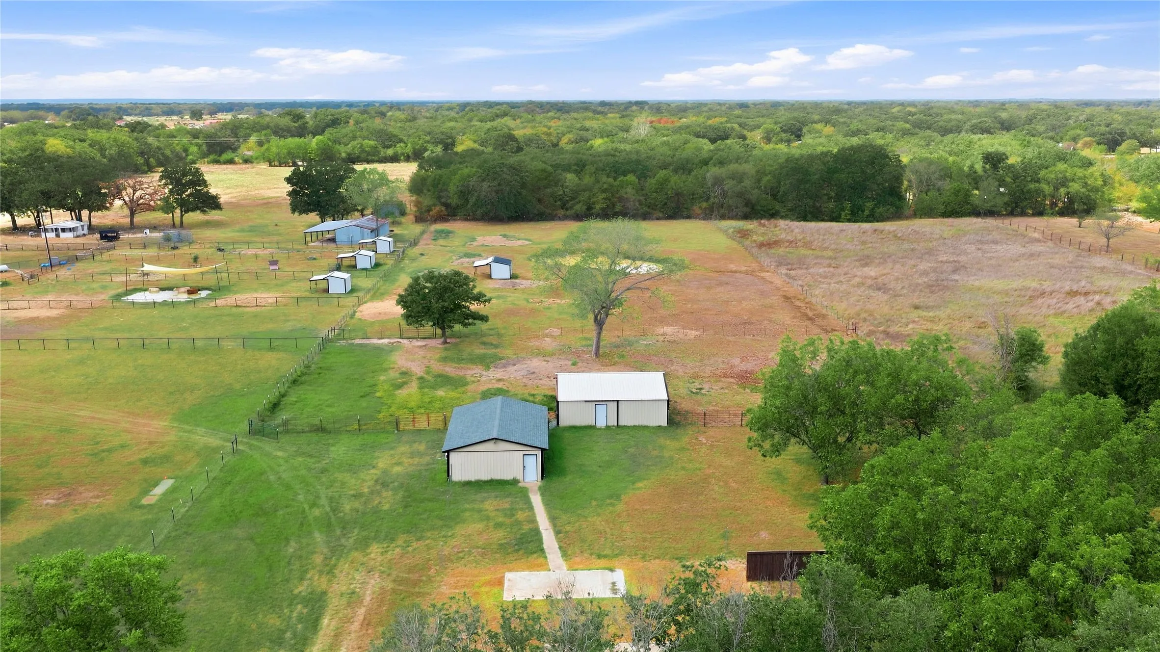 Unimproved Land For Sale in Henderson County , 601 Lake By Drive, Kemp, Texas 75143, 0, 0, Garage spaces, 0 Sqft, built in 0, mls#21387986, Real Estate Agent in Kemp, Homes For Sale in Henderson county, Homes For Sale in Kemp, Realtor in Kemp Texas, Real Estate Brokerage Independent Realty Texas, Luminita Cordes Realtor