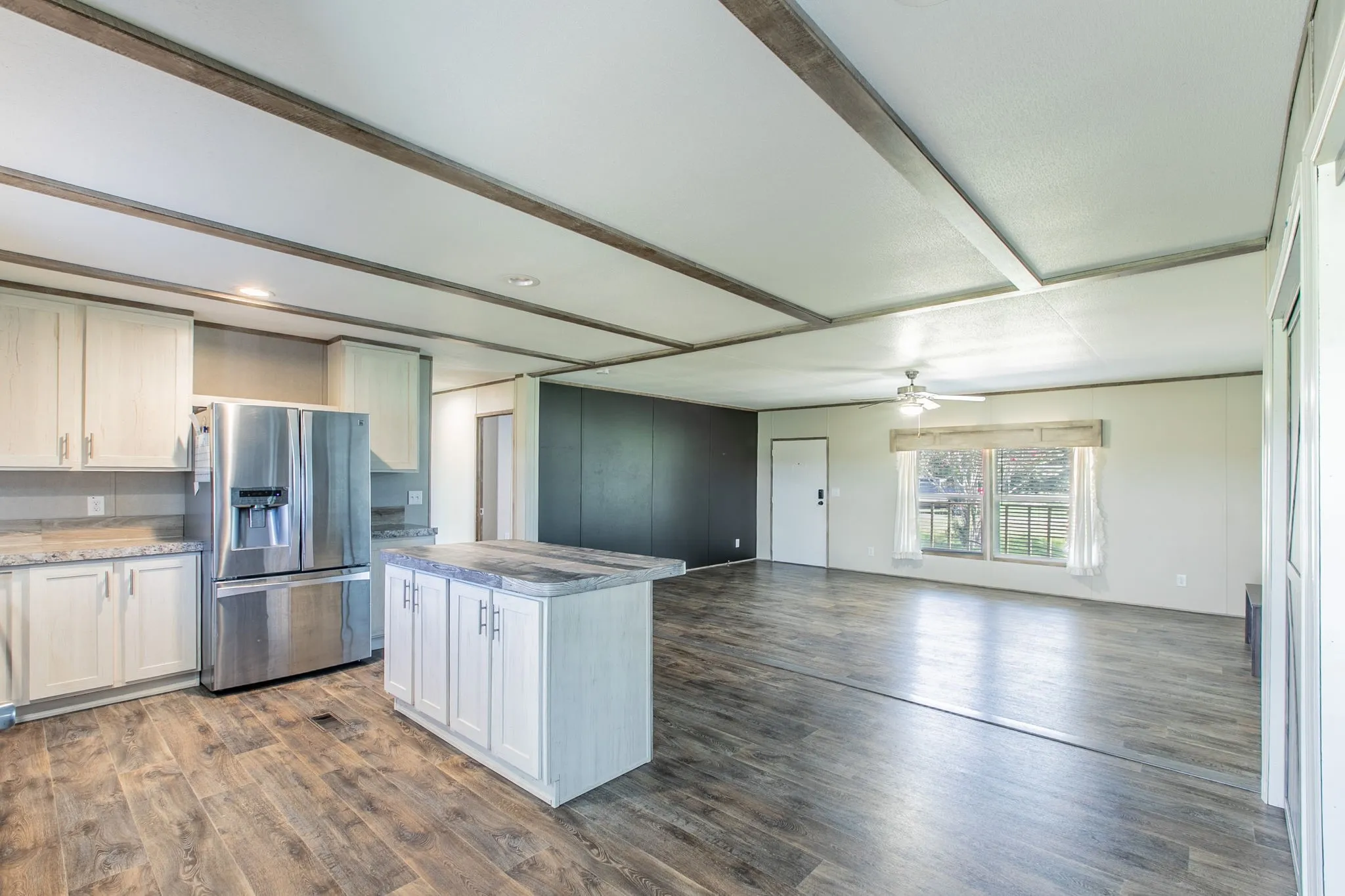 Mobile Home For Sale in Freestone County , 103 Elm Street, Donie, Texas 75838, 4 Bedroom, 2 Bathroom, Garage spaces, 1,860 Sqft, built in 2020, mls#21387281, Real Estate Agent in Donie, Homes For Sale in Freestone county, Homes For Sale in Donie, Realtor in Donie Texas, Real Estate Brokerage Independent Realty Texas, Luminita Cordes Realtor