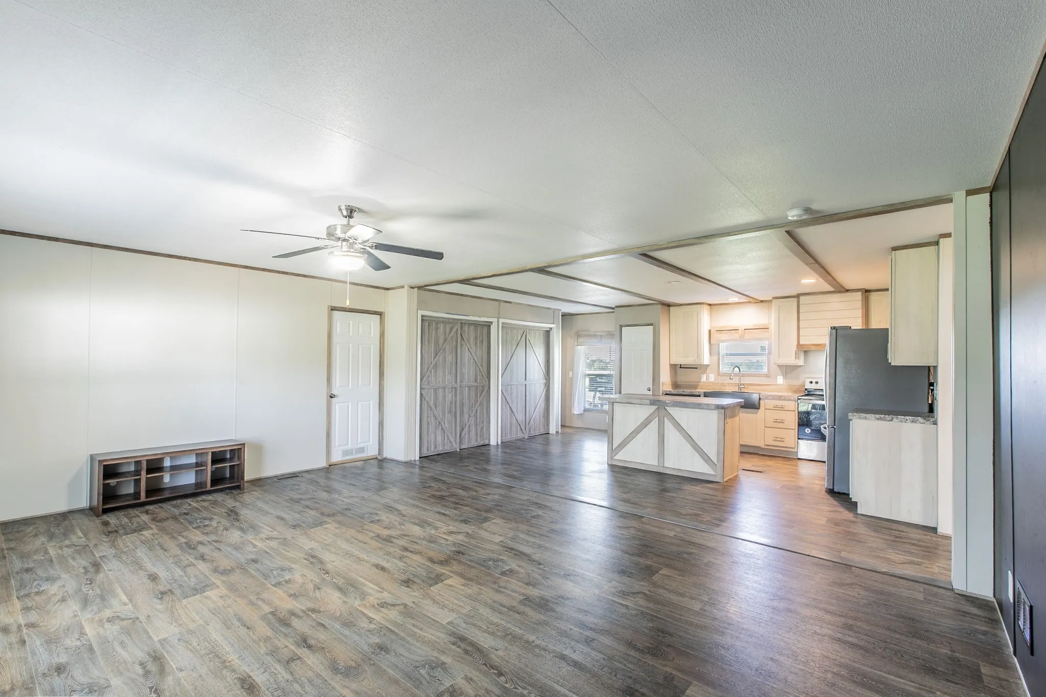 Mobile Home For Sale in Freestone County , 103 Elm Street, Donie, Texas 75838, 4 Bedroom, 2 Bathroom, Garage spaces, 1,860 Sqft, built in 2020, mls#21387281, Real Estate Agent in Donie, Homes For Sale in Freestone county, Homes For Sale in Donie, Realtor in Donie Texas, Real Estate Brokerage Independent Realty Texas, Luminita Cordes Realtor