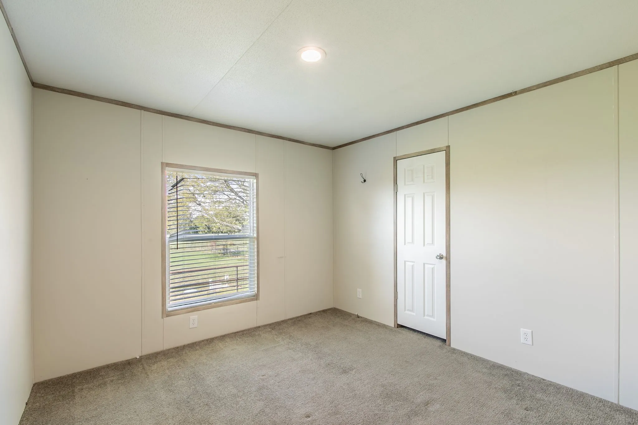 Mobile Home For Sale in Freestone County , 103 Elm Street, Donie, Texas 75838, 4 Bedroom, 2 Bathroom, Garage spaces, 1,860 Sqft, built in 2020, mls#21387281, Real Estate Agent in Donie, Homes For Sale in Freestone county, Homes For Sale in Donie, Realtor in Donie Texas, Real Estate Brokerage Independent Realty Texas, Luminita Cordes Realtor