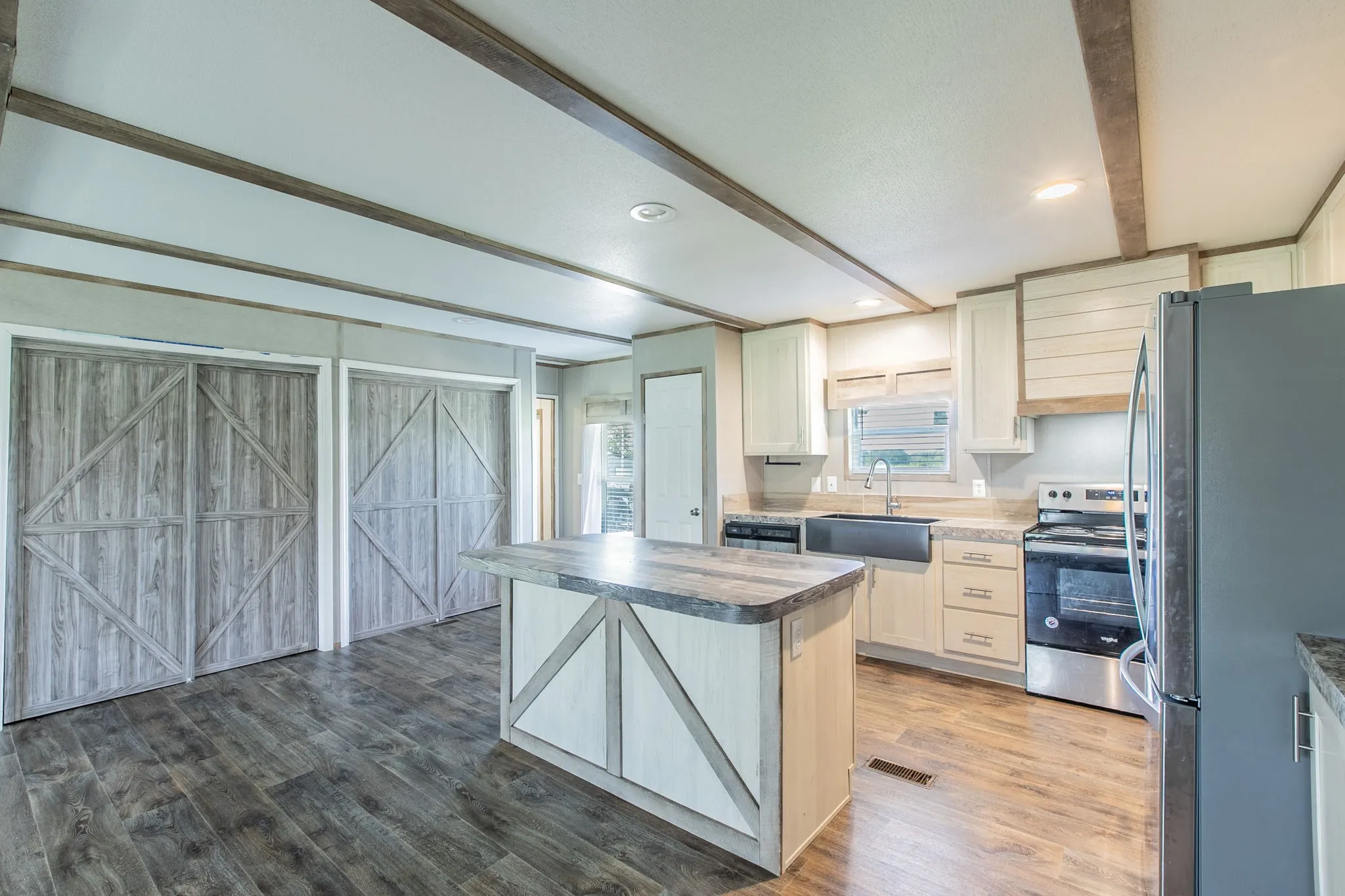 Mobile Home For Sale in Freestone County , 103 Elm Street, Donie, Texas 75838, 4 Bedroom, 2 Bathroom, Garage spaces, 1,860 Sqft, built in 2020, mls#21387281, Real Estate Agent in Donie, Homes For Sale in Freestone county, Homes For Sale in Donie, Realtor in Donie Texas, Real Estate Brokerage Independent Realty Texas, Luminita Cordes Realtor