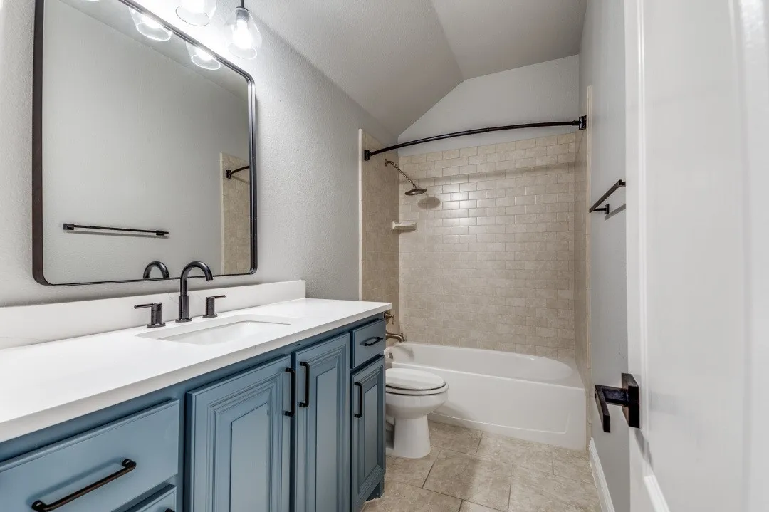 3rd bathroom at 3rd floor