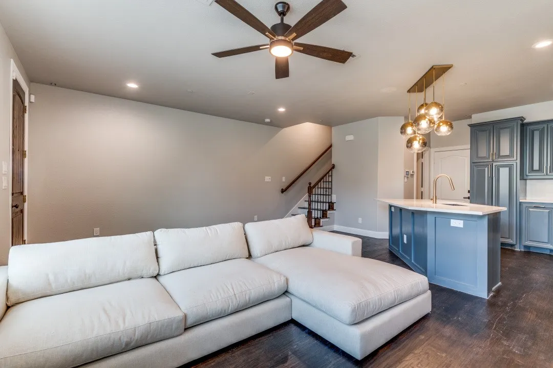 Townhouse For Rent in Collin County , 5727 Headquarters Drive, Plano, Texas 75024, 4 Bedroom, 4 Bathroom, 2 Garage spaces, 2,039 Sqft, built in 2012, mls#21381795, Real Estate Agent in Plano, Homes For Rent in Collin county, Homes For Rent in Plano, Realtor in Plano Texas, Real Estate Brokerage Independent Realty Texas, Luminita Cordes Realtor