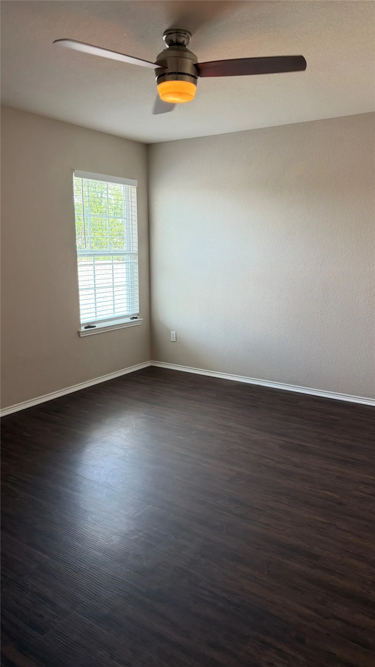 Single Family Residence For Rent in Tarrant County , 4500 Mountain Oak Street, Fort Worth, Texas 76244, 4 Bedroom, 3 Bathroom, 2 Garage spaces, 2,468 Sqft, built in 2007, mls#21388047, Real Estate Agent in Fort Worth, Homes For Rent in Tarrant county, Homes For Rent in Fort Worth, Realtor in Fort Worth Texas, Real Estate Brokerage Independent Realty Texas, Luminita Cordes Realtor