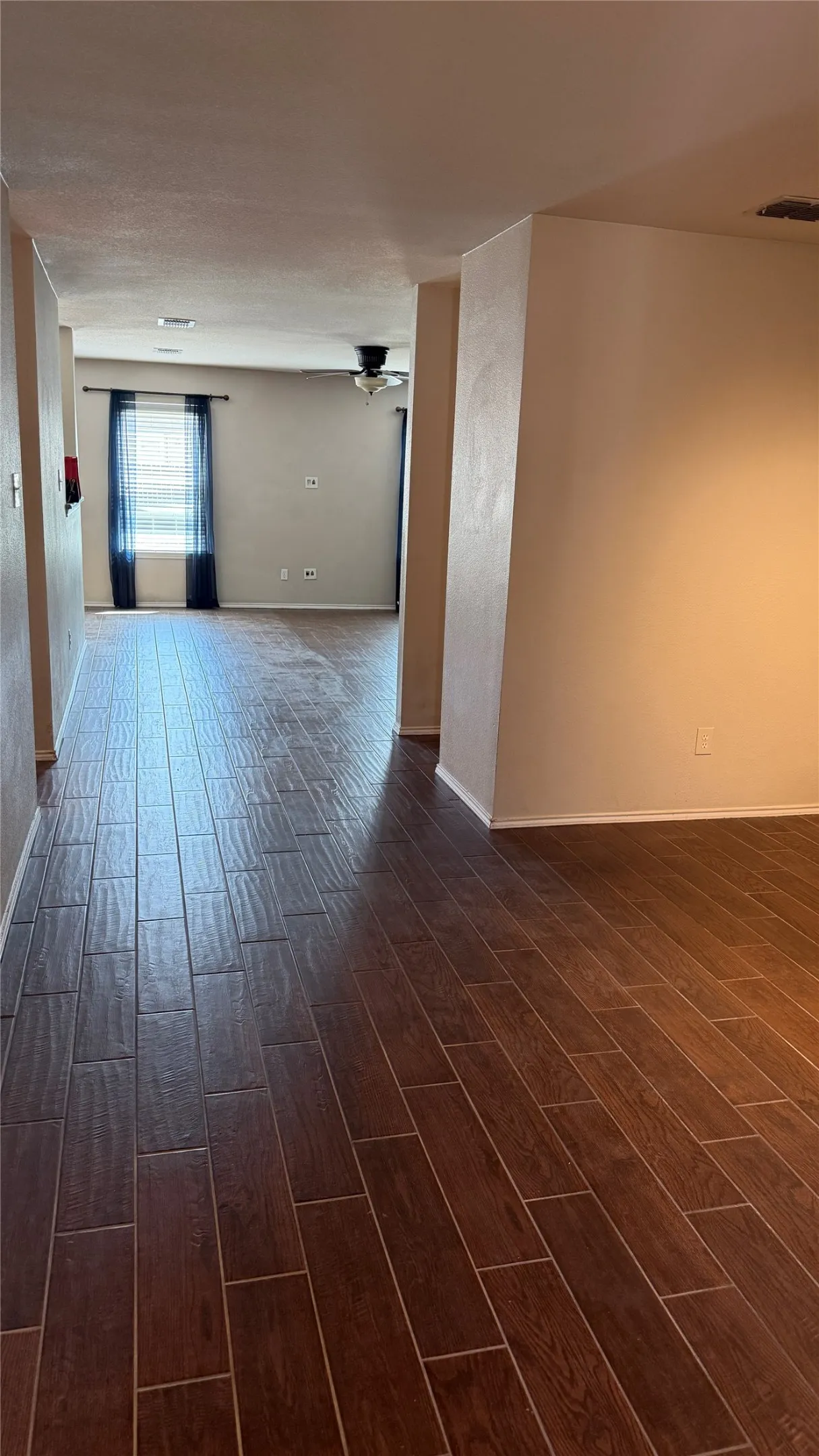 Single Family Residence For Rent in Tarrant County , 4500 Mountain Oak Street, Fort Worth, Texas 76244, 4 Bedroom, 3 Bathroom, 2 Garage spaces, 2,468 Sqft, built in 2007, mls#21388047, Real Estate Agent in Fort Worth, Homes For Rent in Tarrant county, Homes For Rent in Fort Worth, Realtor in Fort Worth Texas, Real Estate Brokerage Independent Realty Texas, Luminita Cordes Realtor