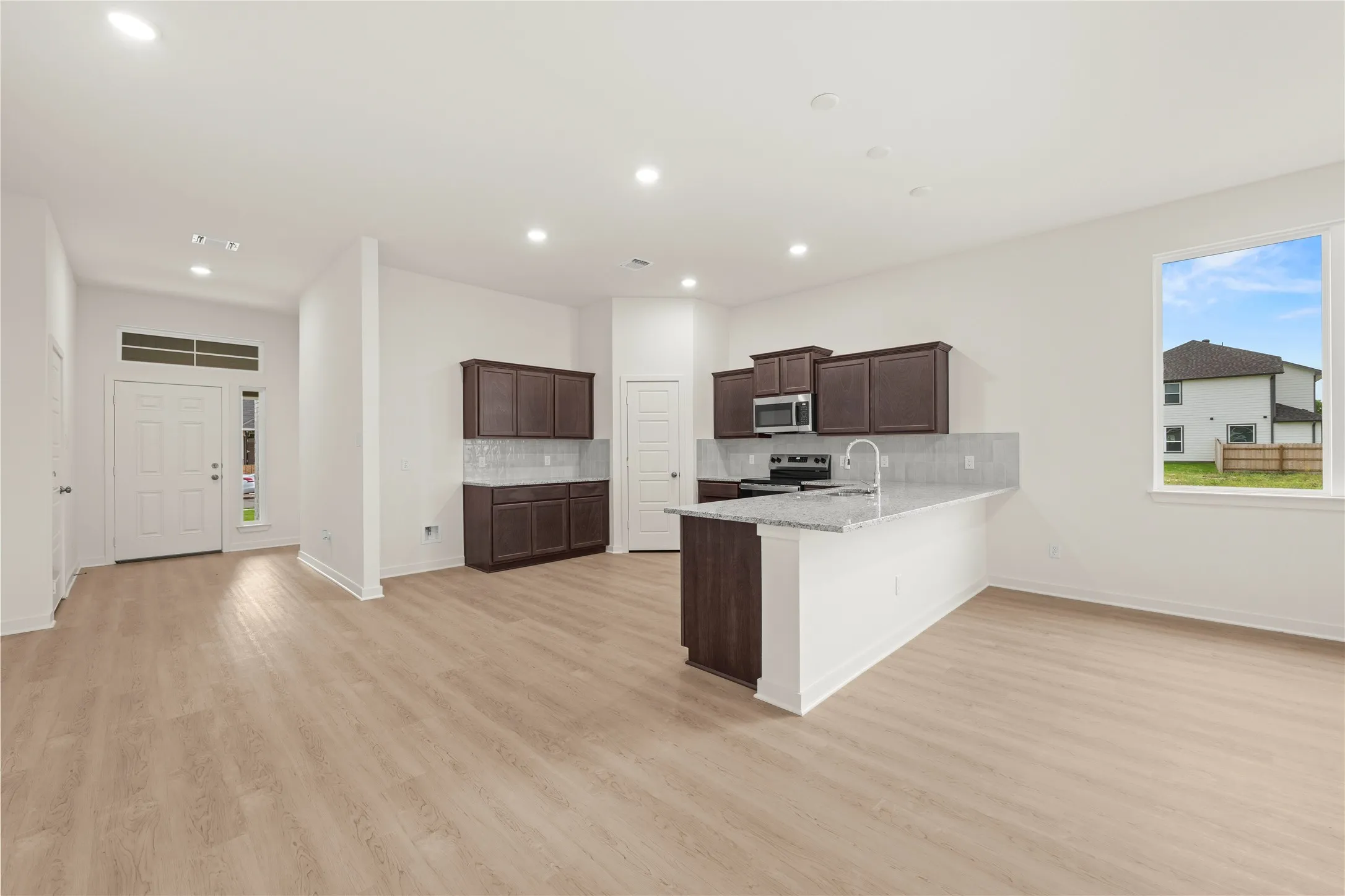 Single Family Residence For Sale in Mc Lennan County , 106 Jenjira Way, Mc Gregor, Texas 76657, 4 Bedroom, 3 Bathroom, 2 Garage spaces, 2,035 Sqft, built in 2026, mls#21388070, Real Estate Agent in Mc Gregor, Homes For Sale in Mc Lennan county, Homes For Sale in Mc Gregor, Realtor in Mc Gregor Texas, Real Estate Brokerage Independent Realty Texas, Luminita Cordes Realtor