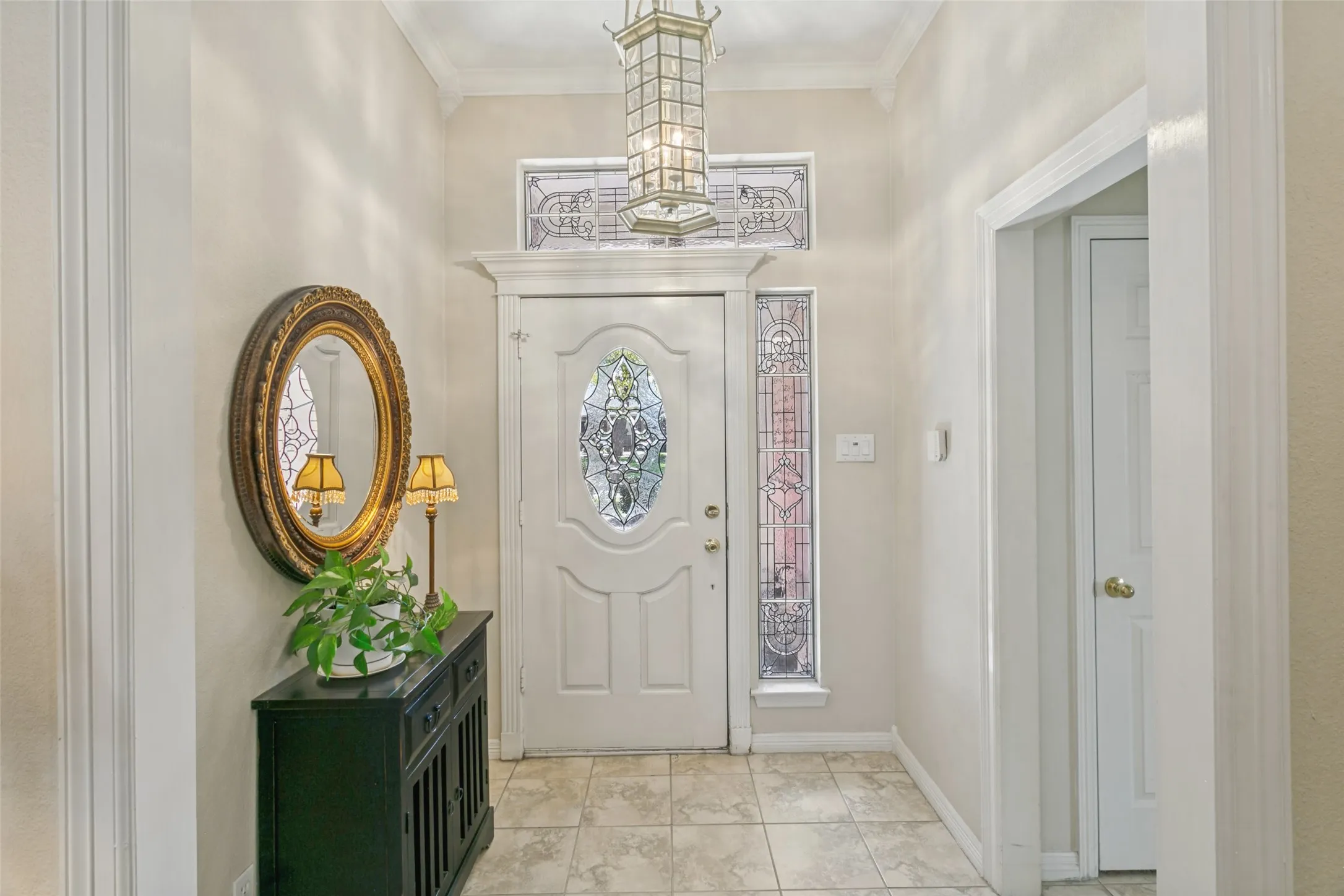 Single Family Residence For Sale in Tarrant County , 2605 Bent Tree Drive, Hurst, Texas 76054, 3 Bedroom, 2 Bathroom, 2 Garage spaces, 2,313 Sqft, built in 1993, mls#21384773, Real Estate Agent in Hurst, Homes For Sale in Tarrant county, Homes For Sale in Hurst, Realtor in Hurst Texas, Real Estate Brokerage Independent Realty Texas, Luminita Cordes Realtor
