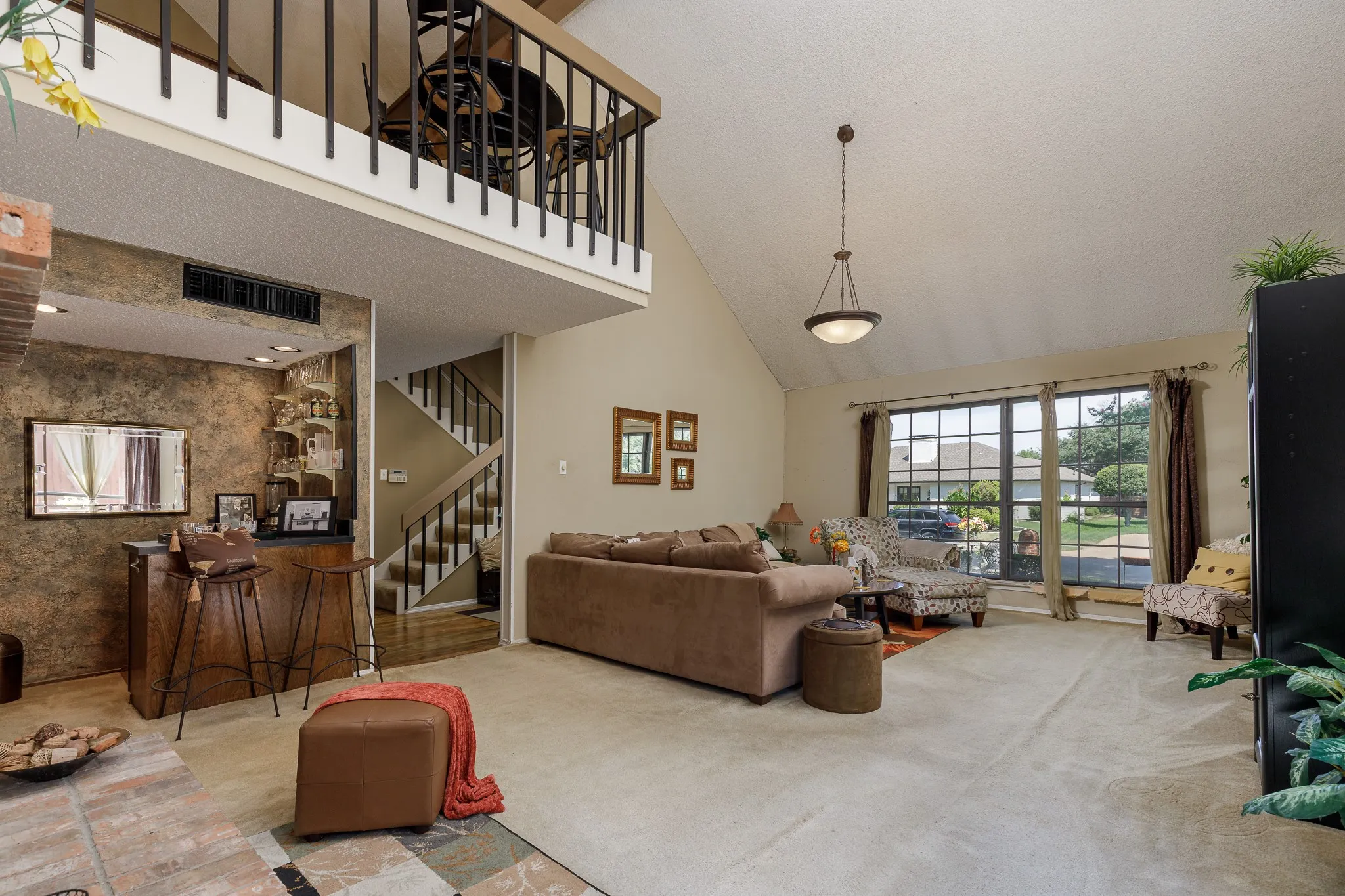 Single Family Residence For Sale in Collin County , 2000 Boulder Drive, Plano, Texas 75023, 4 Bedroom, 3 Bathroom, 2 Garage spaces, 2,387 Sqft, built in 1978, mls#21388005, Real Estate Agent in Plano, Homes For Sale in Collin county, Homes For Sale in Plano, Realtor in Plano Texas, Real Estate Brokerage Independent Realty Texas, Luminita Cordes Realtor
