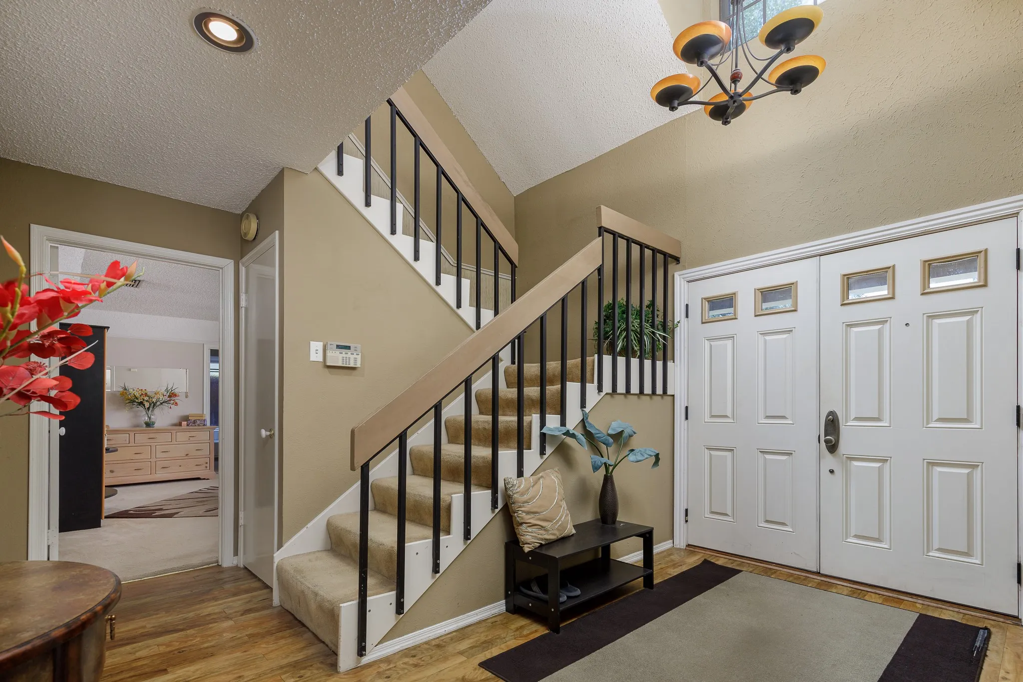 Single Family Residence For Sale in Collin County , 2000 Boulder Drive, Plano, Texas 75023, 4 Bedroom, 3 Bathroom, 2 Garage spaces, 2,387 Sqft, built in 1978, mls#21388005, Real Estate Agent in Plano, Homes For Sale in Collin county, Homes For Sale in Plano, Realtor in Plano Texas, Real Estate Brokerage Independent Realty Texas, Luminita Cordes Realtor