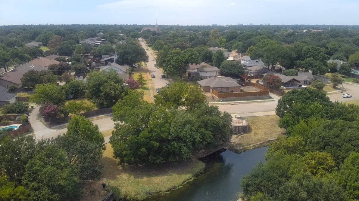 Single Family Residence For Sale in Collin County , 2000 Boulder Drive, Plano, Texas 75023, 4 Bedroom, 3 Bathroom, 2 Garage spaces, 2,387 Sqft, built in 1978, mls#21388005, Real Estate Agent in Plano, Homes For Sale in Collin county, Homes For Sale in Plano, Realtor in Plano Texas, Real Estate Brokerage Independent Realty Texas, Luminita Cordes Realtor