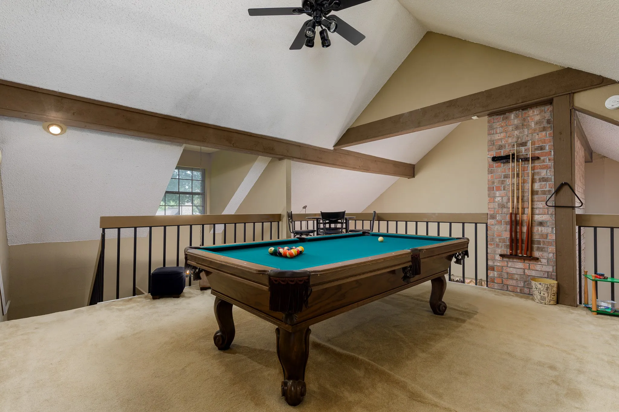 Single Family Residence For Sale in Collin County , 2000 Boulder Drive, Plano, Texas 75023, 4 Bedroom, 3 Bathroom, 2 Garage spaces, 2,387 Sqft, built in 1978, mls#21388005, Real Estate Agent in Plano, Homes For Sale in Collin county, Homes For Sale in Plano, Realtor in Plano Texas, Real Estate Brokerage Independent Realty Texas, Luminita Cordes Realtor