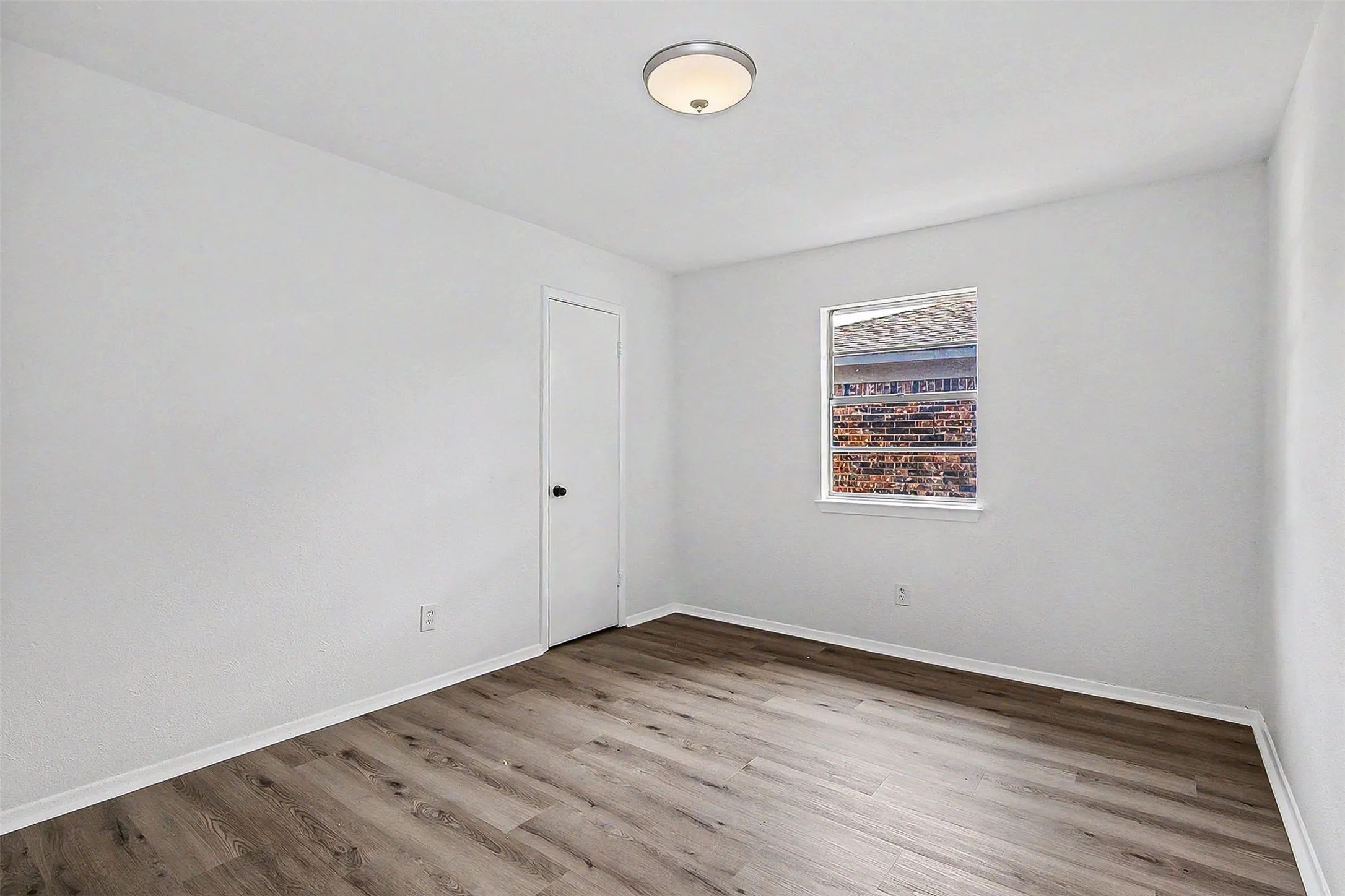 Single Family Residence For Rent in Johnson County , 325 NW Suzanne Terrace, Burleson, Texas 76028, 4 Bedroom, 2 Bathroom, 2 Garage spaces, 1,400 Sqft, built in 1970, mls#21388098, Real Estate Agent in Burleson, Homes For Rent in Johnson county, Homes For Rent in Burleson, Realtor in Burleson Texas, Real Estate Brokerage Independent Realty Texas, Luminita Cordes Realtor