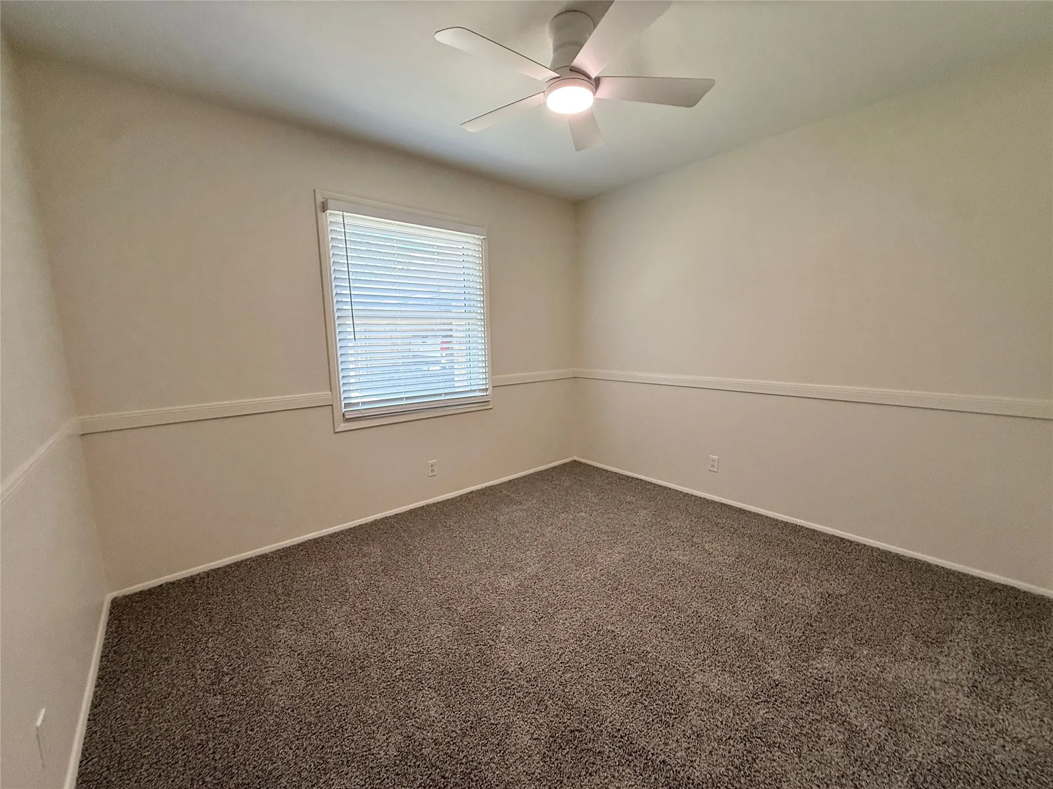 Single Family Residence For Rent in Dallas County , 818 Fontana Avenue, Richardson, Texas 75080, 3 Bedroom, 2 Bathroom, 2 Garage spaces, 1,574 Sqft, built in 1960, mls#21386635, Real Estate Agent in Richardson, Homes For Rent in Dallas county, Homes For Rent in Richardson, Realtor in Richardson Texas, Real Estate Brokerage Independent Realty Texas, Luminita Cordes Realtor
