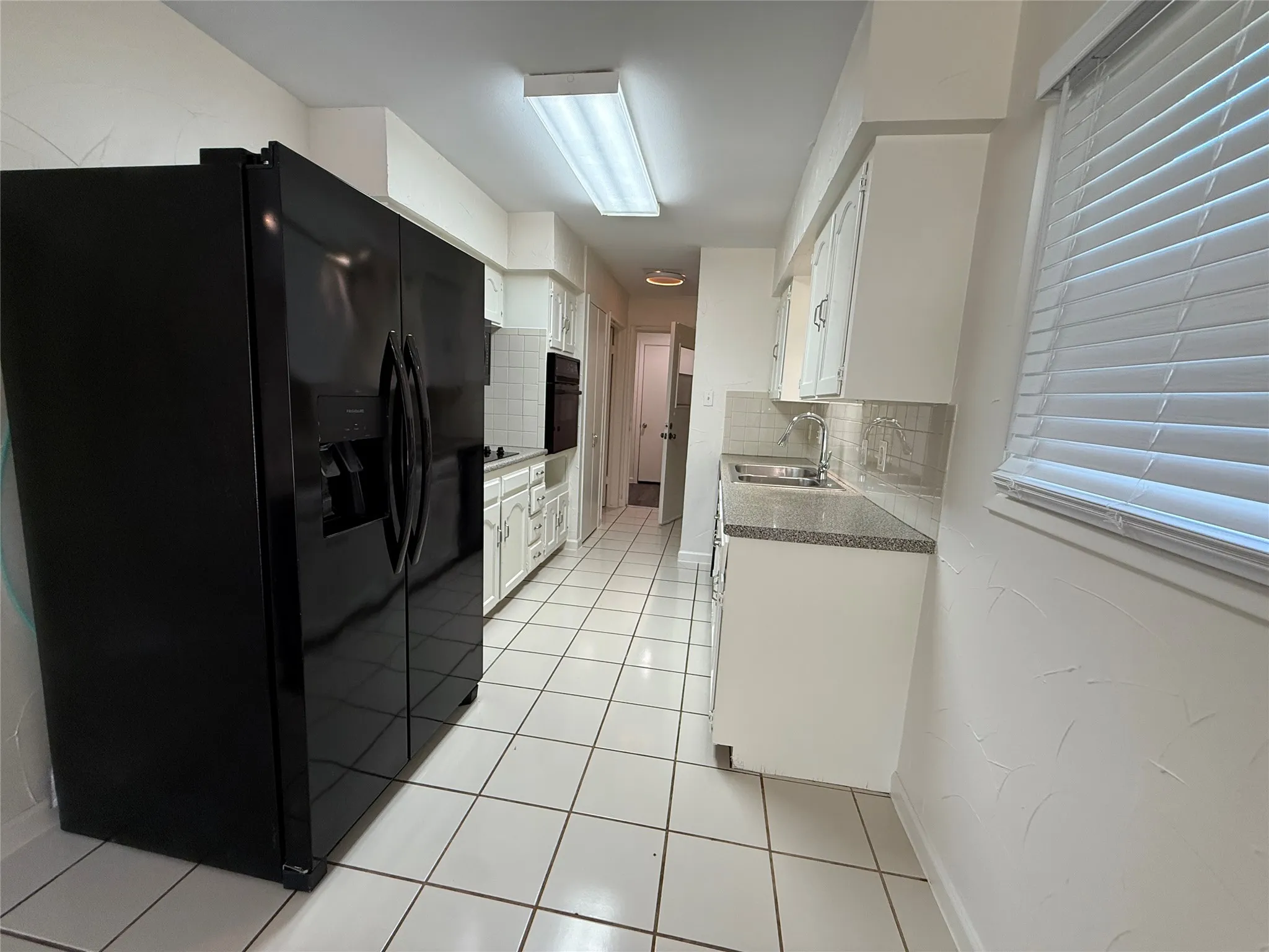 Single Family Residence For Rent in Dallas County , 818 Fontana Avenue, Richardson, Texas 75080, 3 Bedroom, 2 Bathroom, 2 Garage spaces, 1,574 Sqft, built in 1960, mls#21386635, Real Estate Agent in Richardson, Homes For Rent in Dallas county, Homes For Rent in Richardson, Realtor in Richardson Texas, Real Estate Brokerage Independent Realty Texas, Luminita Cordes Realtor