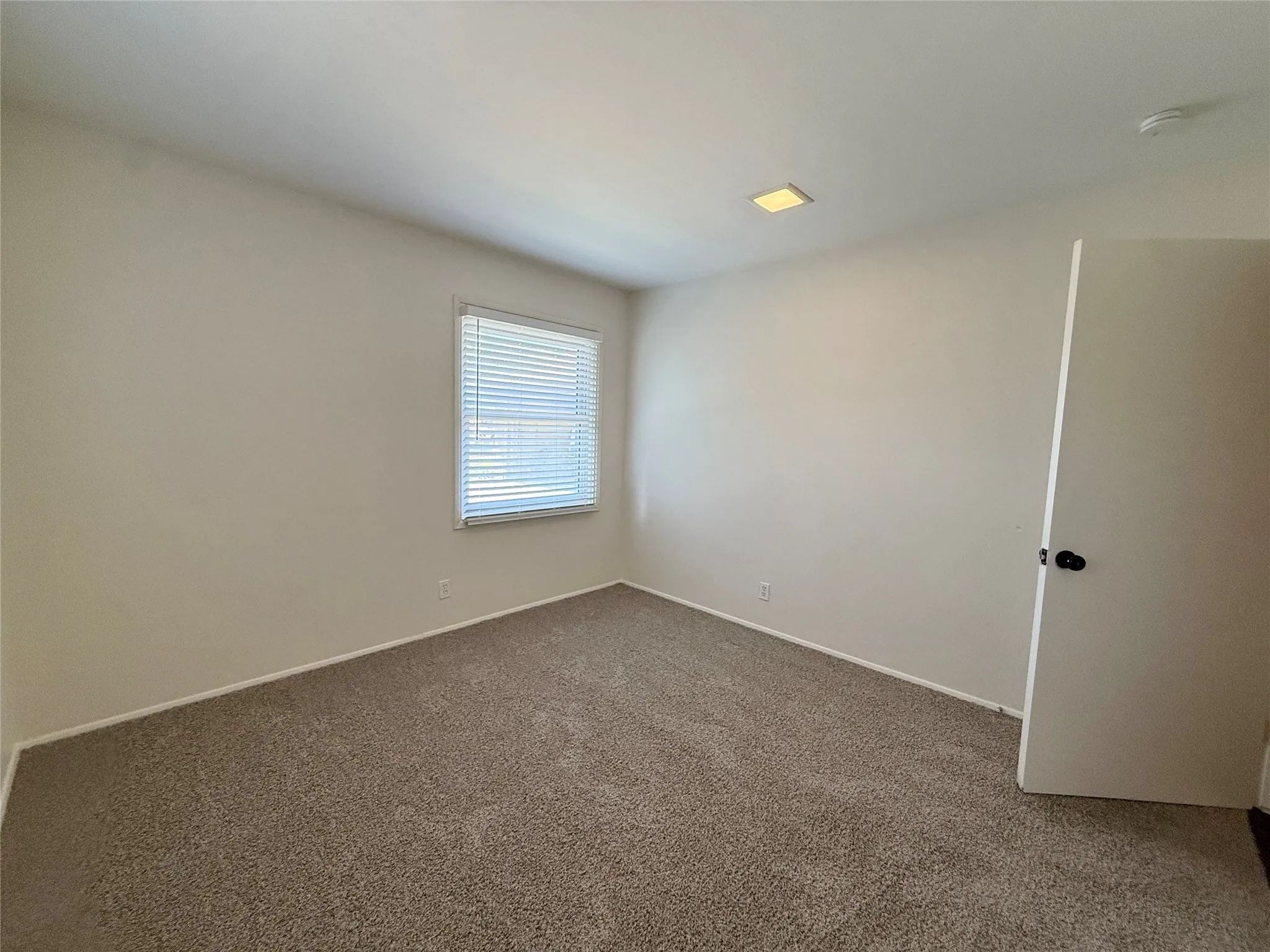 Single Family Residence For Rent in Dallas County , 818 Fontana Avenue, Richardson, Texas 75080, 3 Bedroom, 2 Bathroom, 2 Garage spaces, 1,574 Sqft, built in 1960, mls#21386635, Real Estate Agent in Richardson, Homes For Rent in Dallas county, Homes For Rent in Richardson, Realtor in Richardson Texas, Real Estate Brokerage Independent Realty Texas, Luminita Cordes Realtor