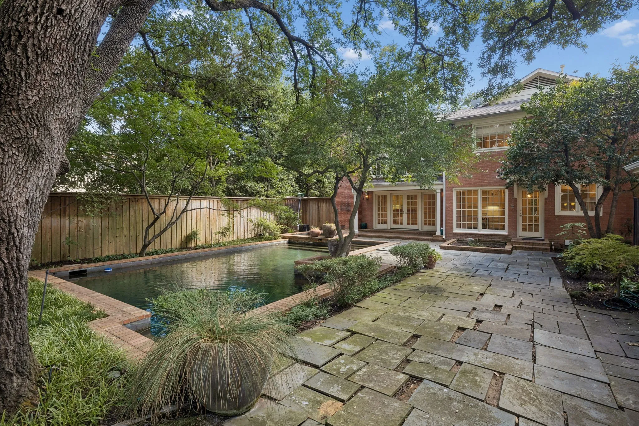 Single Family Residence For Rent in Dallas County , 3512 Caruth Boulevard, University Park, Texas 75225, 4 Bedroom, 5 Bathroom, Garage spaces, 4,166 Sqft, built in 1940, mls#21316416, Real Estate Agent in University Park, Homes For Rent in Dallas county, Homes For Rent in University Park, Realtor in University Park Texas, Real Estate Brokerage Independent Realty Texas, Luminita Cordes Realtor
