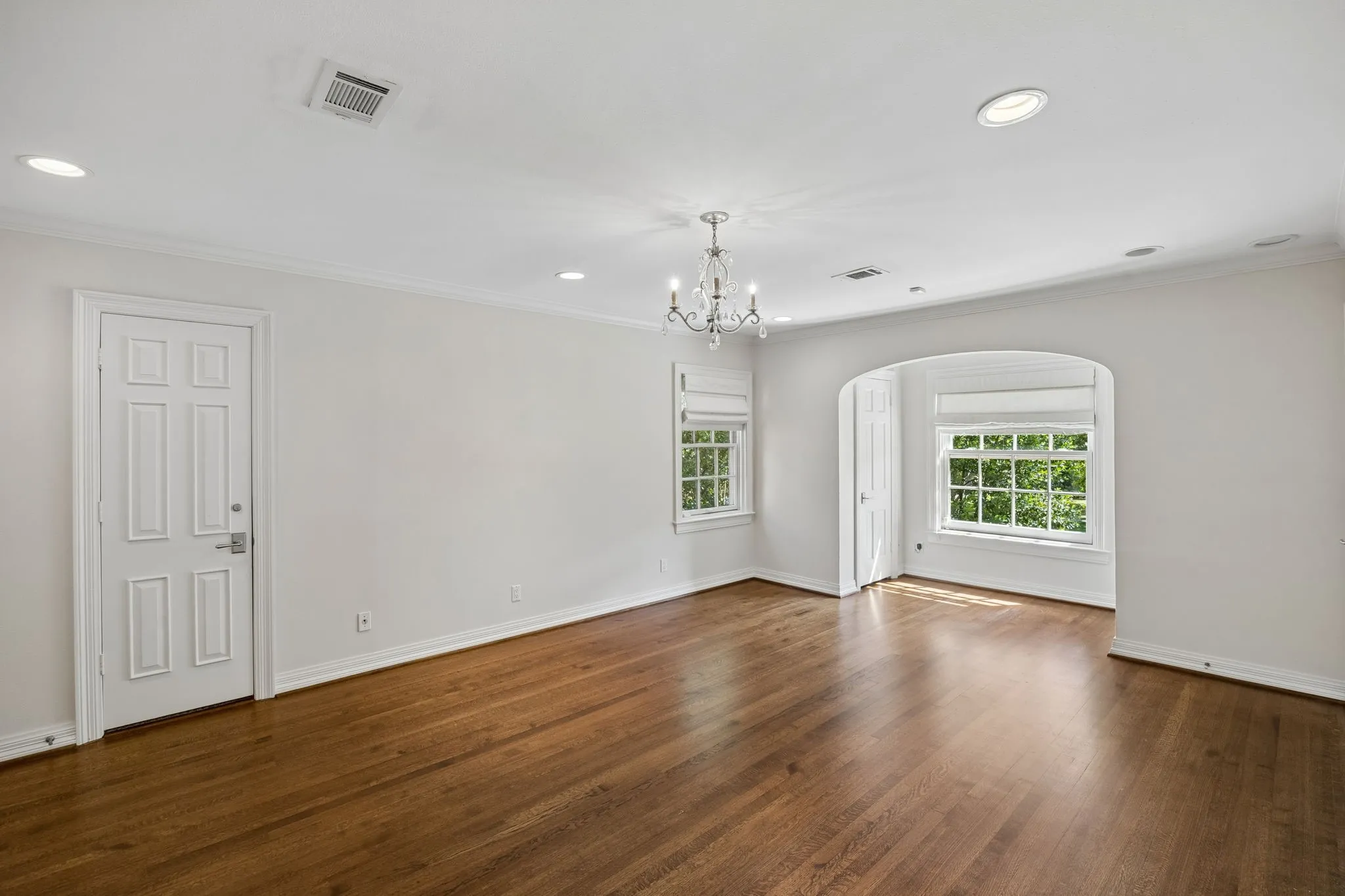 Single Family Residence For Rent in Dallas County , 3512 Caruth Boulevard, University Park, Texas 75225, 4 Bedroom, 5 Bathroom, Garage spaces, 4,166 Sqft, built in 1940, mls#21316416, Real Estate Agent in University Park, Homes For Rent in Dallas county, Homes For Rent in University Park, Realtor in University Park Texas, Real Estate Brokerage Independent Realty Texas, Luminita Cordes Realtor
