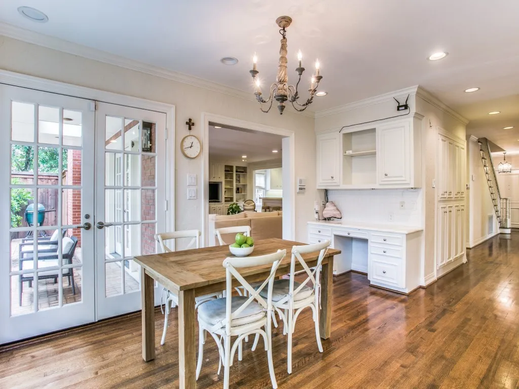 Single Family Residence For Rent in Dallas County , 3512 Caruth Boulevard, University Park, Texas 75225, 4 Bedroom, 5 Bathroom, Garage spaces, 4,166 Sqft, built in 1940, mls#21316416, Real Estate Agent in University Park, Homes For Rent in Dallas county, Homes For Rent in University Park, Realtor in University Park Texas, Real Estate Brokerage Independent Realty Texas, Luminita Cordes Realtor