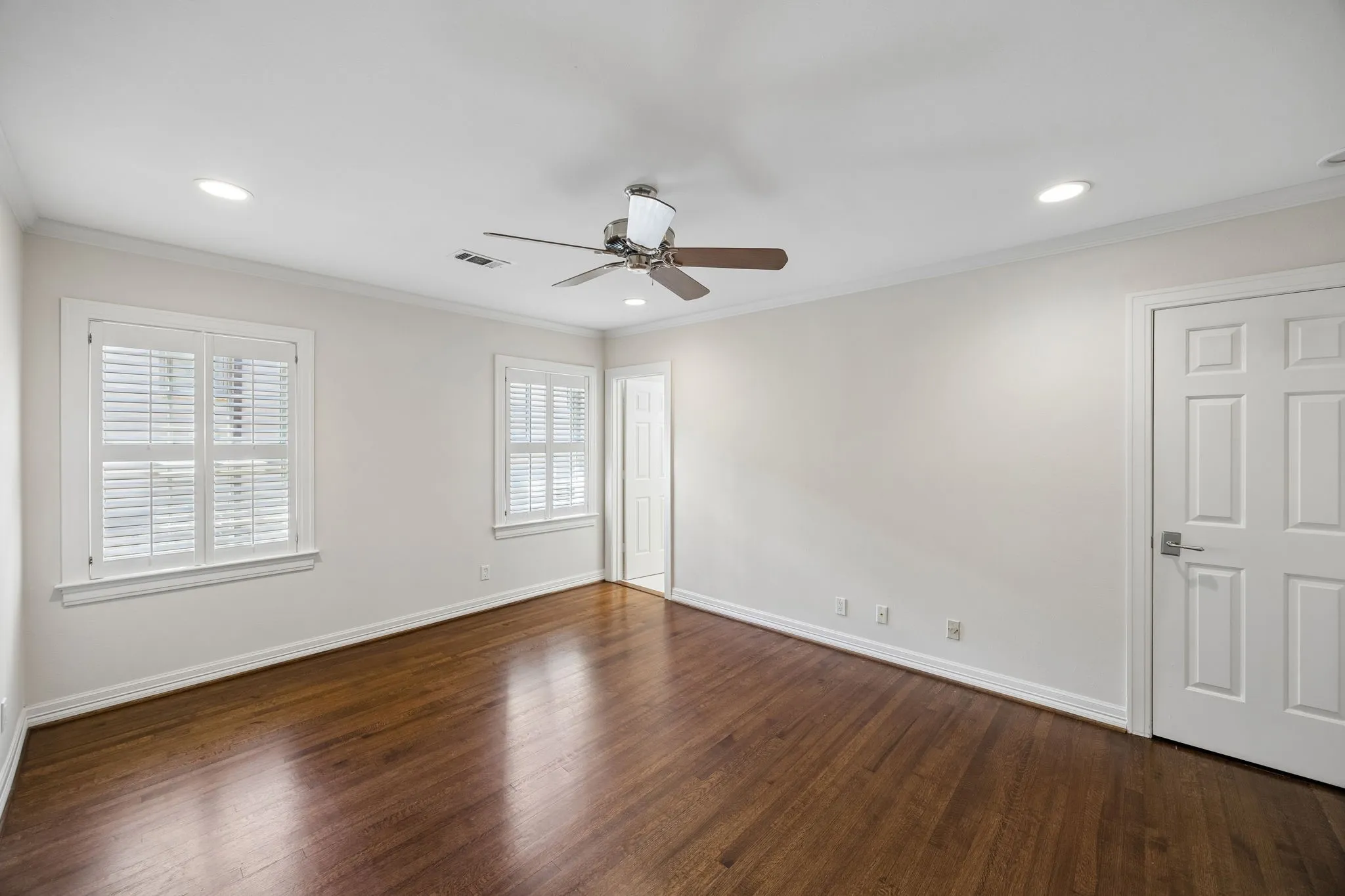 Single Family Residence For Rent in Dallas County , 3512 Caruth Boulevard, University Park, Texas 75225, 4 Bedroom, 5 Bathroom, Garage spaces, 4,166 Sqft, built in 1940, mls#21316416, Real Estate Agent in University Park, Homes For Rent in Dallas county, Homes For Rent in University Park, Realtor in University Park Texas, Real Estate Brokerage Independent Realty Texas, Luminita Cordes Realtor