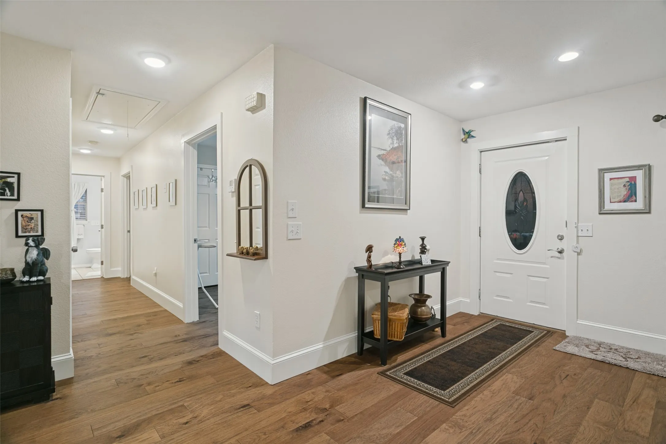Entry Foyer!