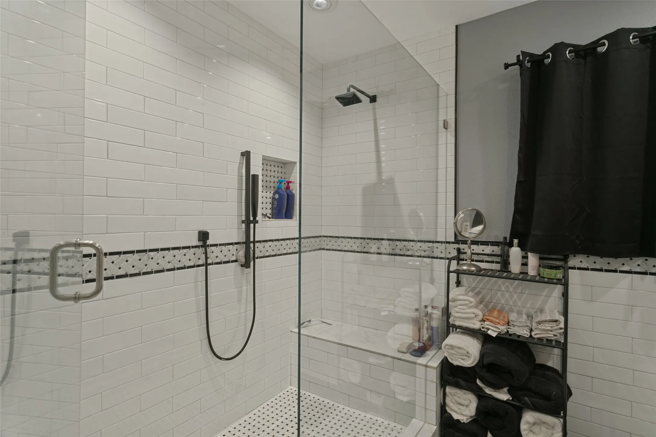 Huge Walk In Shower!