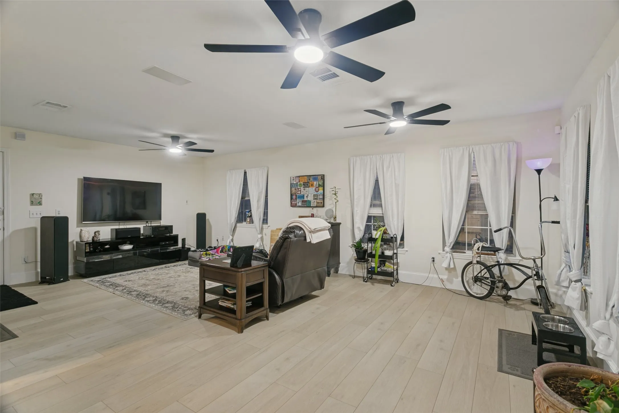 Living Room #2!