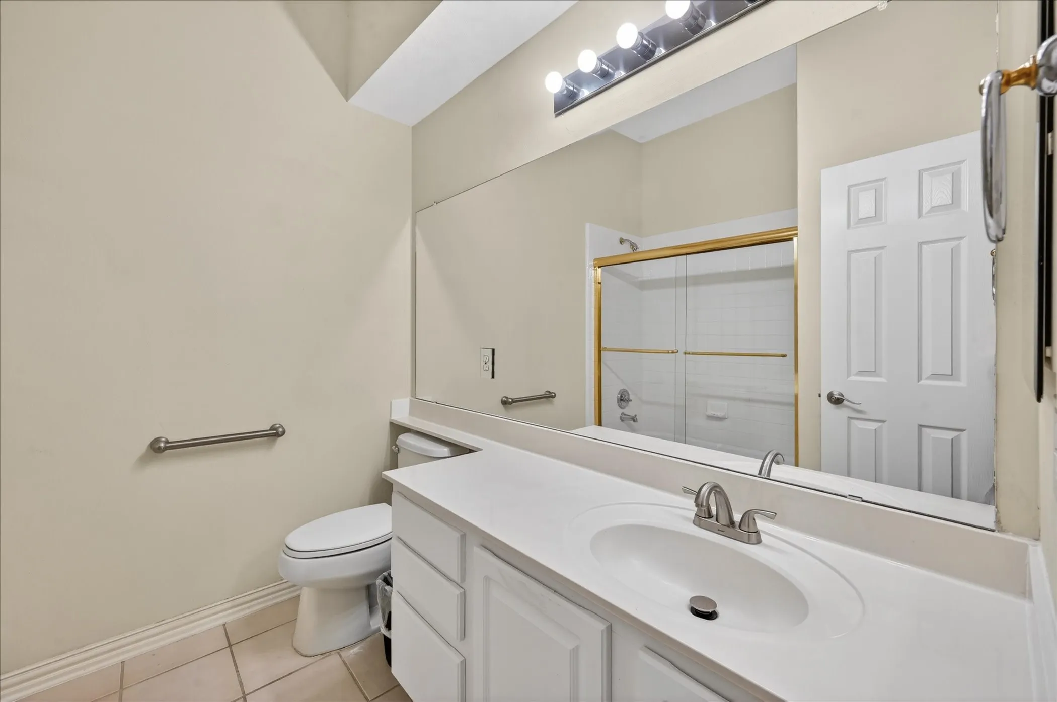 Single Family Residence For Rent in Collin County , 3500 Christopher Lane, Richardson, Texas 75082, 3 Bedroom, 2 Bathroom, 2 Garage spaces, 2,318 Sqft, built in 1998, mls#21388038, Real Estate Agent in Richardson, Homes For Rent in Collin county, Homes For Rent in Richardson, Realtor in Richardson Texas, Real Estate Brokerage Independent Realty Texas, Luminita Cordes Realtor