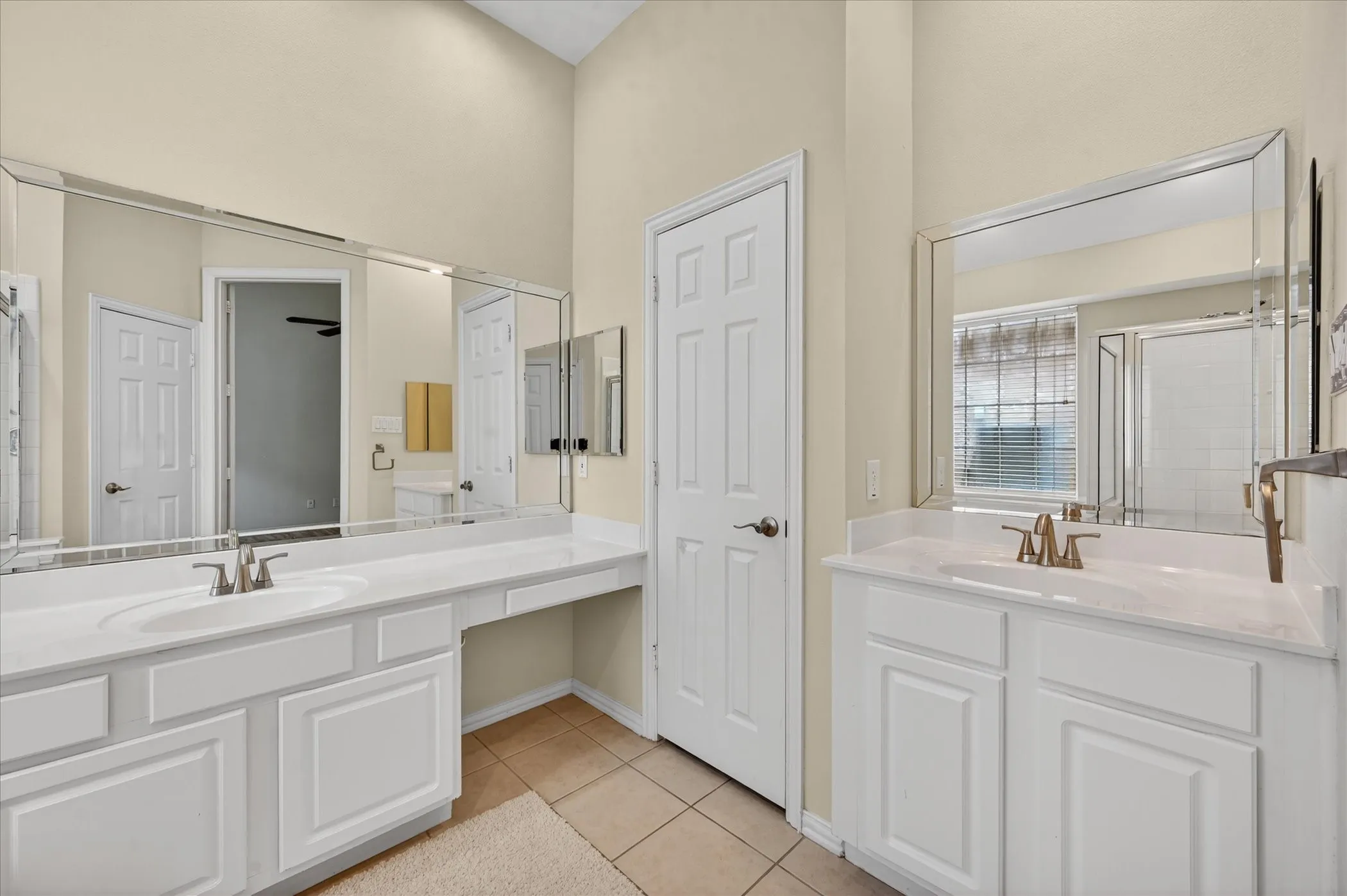 Single Family Residence For Rent in Collin County , 3500 Christopher Lane, Richardson, Texas 75082, 3 Bedroom, 2 Bathroom, 2 Garage spaces, 2,318 Sqft, built in 1998, mls#21388038, Real Estate Agent in Richardson, Homes For Rent in Collin county, Homes For Rent in Richardson, Realtor in Richardson Texas, Real Estate Brokerage Independent Realty Texas, Luminita Cordes Realtor