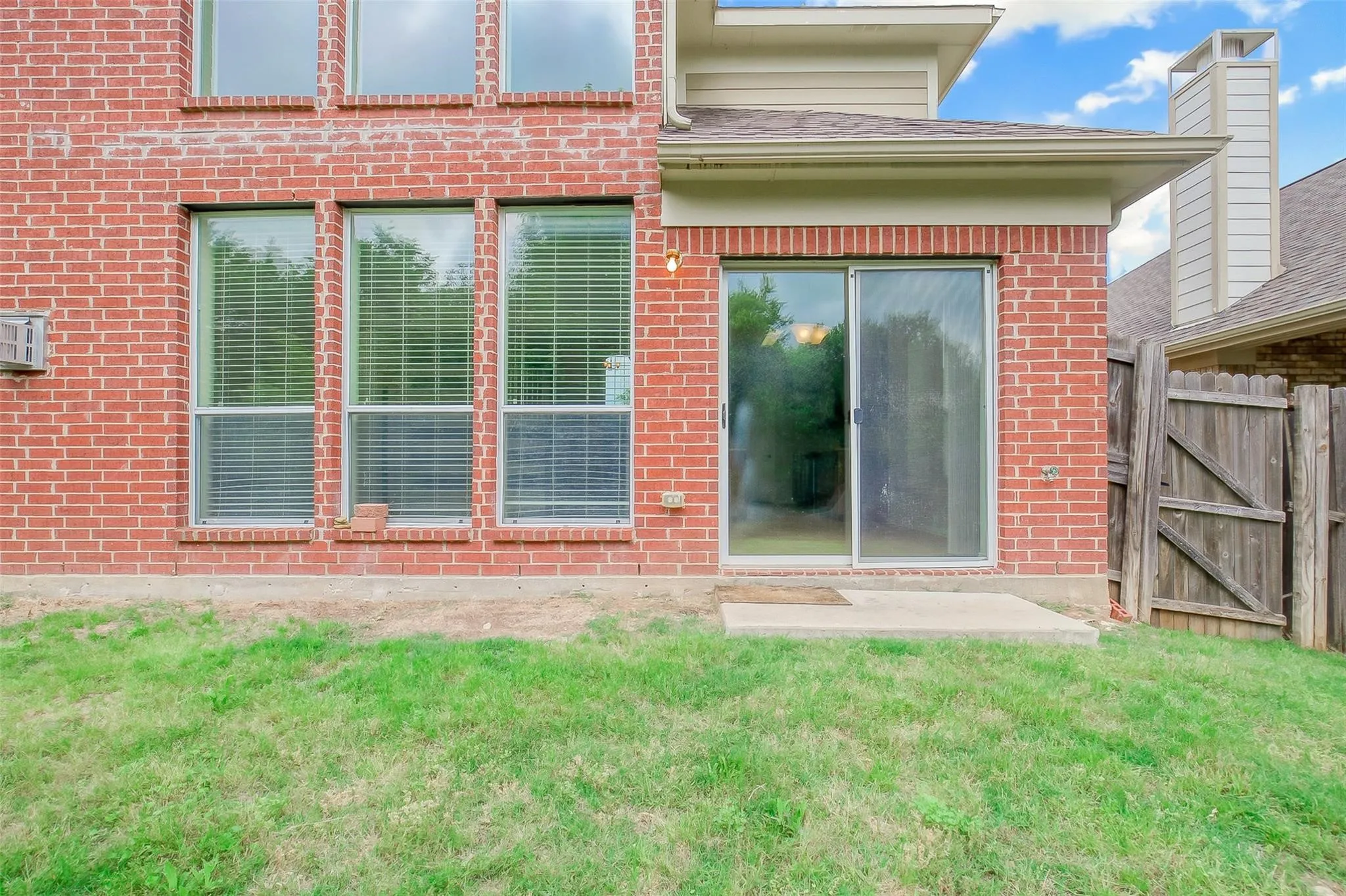 Single Family Residence For Sale in Collin County , 3100 Crossridge Drive, Mc Kinney, Texas 75071, 4 Bedroom, 4 Bathroom, 2 Garage spaces, 2,954 Sqft, built in 2006, mls#21388107, Real Estate Agent in Mc Kinney, Homes For Sale in Collin county, Homes For Sale in Mc Kinney, Realtor in Mc Kinney Texas, Real Estate Brokerage Independent Realty Texas, Luminita Cordes Realtor