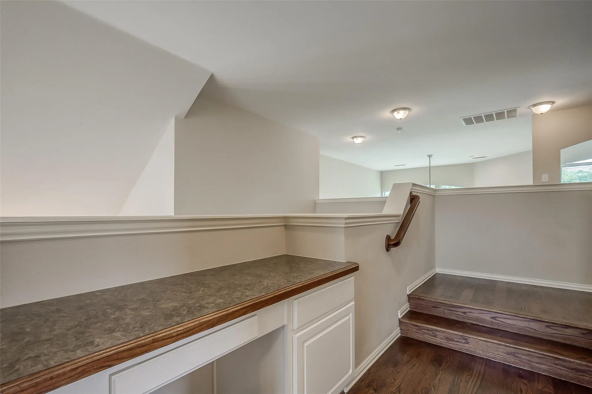 Single Family Residence For Sale in Collin County , 3100 Crossridge Drive, Mc Kinney, Texas 75071, 4 Bedroom, 4 Bathroom, 2 Garage spaces, 2,954 Sqft, built in 2006, mls#21388107, Real Estate Agent in Mc Kinney, Homes For Sale in Collin county, Homes For Sale in Mc Kinney, Realtor in Mc Kinney Texas, Real Estate Brokerage Independent Realty Texas, Luminita Cordes Realtor