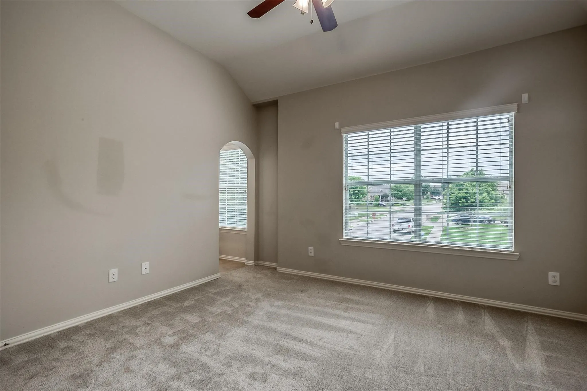Single Family Residence For Sale in Collin County , 3100 Crossridge Drive, Mc Kinney, Texas 75071, 4 Bedroom, 4 Bathroom, 2 Garage spaces, 2,954 Sqft, built in 2006, mls#21388107, Real Estate Agent in Mc Kinney, Homes For Sale in Collin county, Homes For Sale in Mc Kinney, Realtor in Mc Kinney Texas, Real Estate Brokerage Independent Realty Texas, Luminita Cordes Realtor