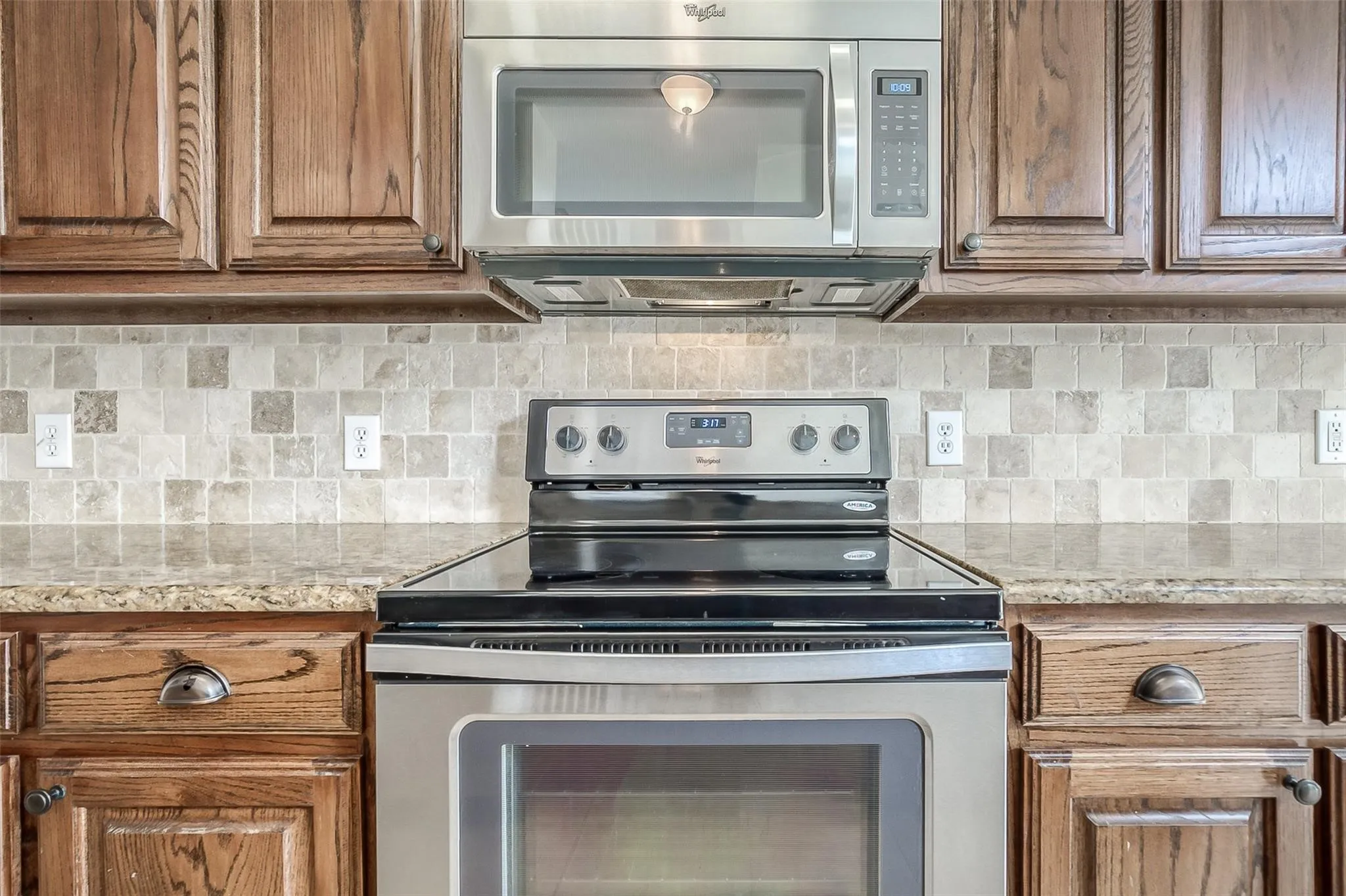 Single Family Residence For Sale in Collin County , 3100 Crossridge Drive, Mc Kinney, Texas 75071, 4 Bedroom, 4 Bathroom, 2 Garage spaces, 2,954 Sqft, built in 2006, mls#21388107, Real Estate Agent in Mc Kinney, Homes For Sale in Collin county, Homes For Sale in Mc Kinney, Realtor in Mc Kinney Texas, Real Estate Brokerage Independent Realty Texas, Luminita Cordes Realtor