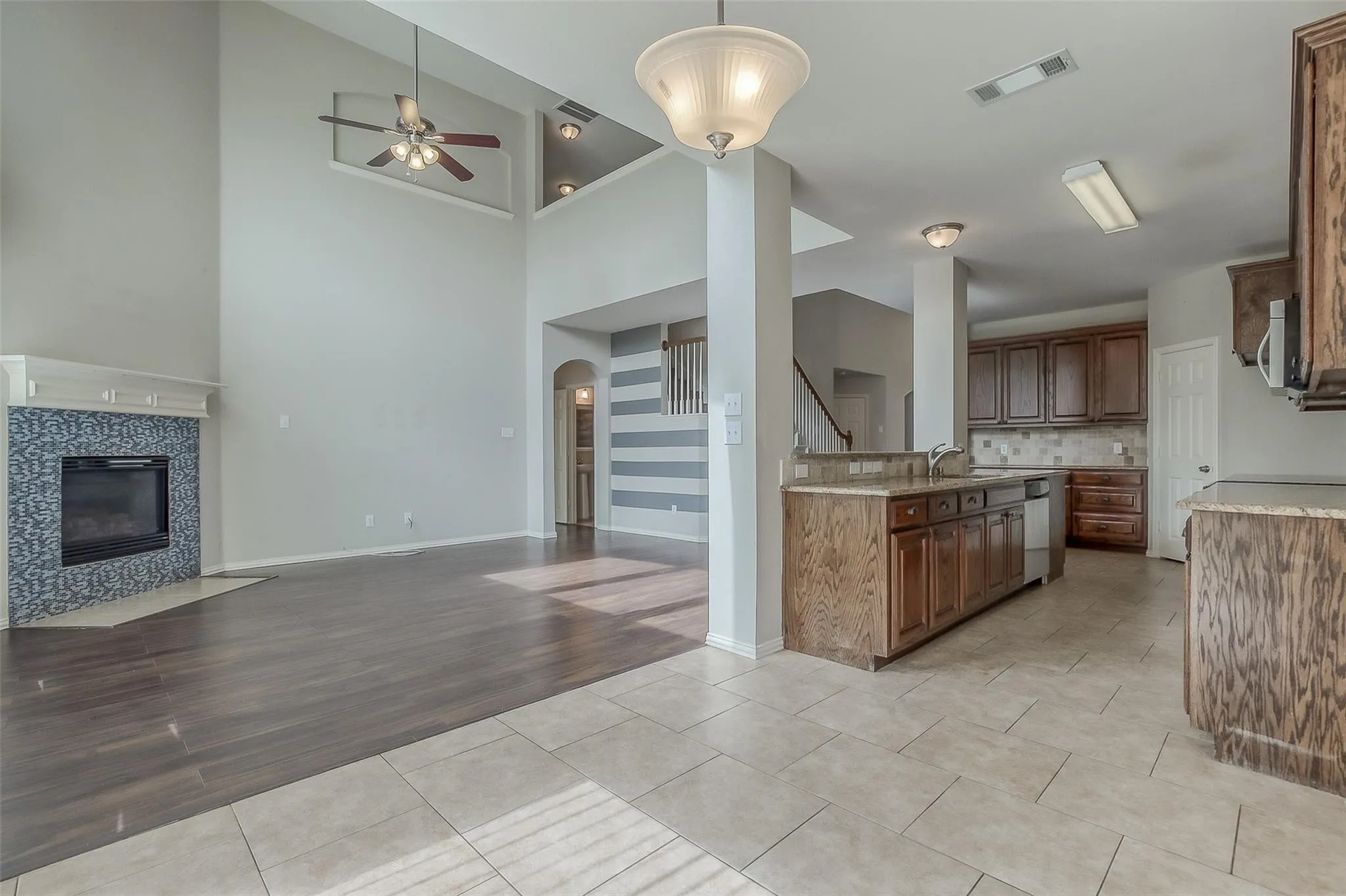 Single Family Residence For Sale in Collin County , 3100 Crossridge Drive, Mc Kinney, Texas 75071, 4 Bedroom, 4 Bathroom, 2 Garage spaces, 2,954 Sqft, built in 2006, mls#21388107, Real Estate Agent in Mc Kinney, Homes For Sale in Collin county, Homes For Sale in Mc Kinney, Realtor in Mc Kinney Texas, Real Estate Brokerage Independent Realty Texas, Luminita Cordes Realtor