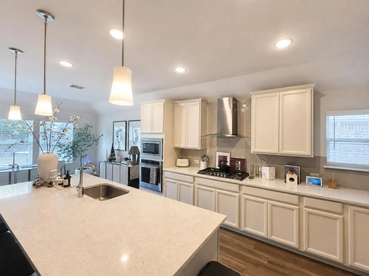 Single Family Residence For Rent in Denton County , 2812 Ranger Lane, Aubrey, Texas 76227, 3 Bedroom, 2 Bathroom, 2 Garage spaces, 2,154 Sqft, built in 2021, mls#21388118, Real Estate Agent in Aubrey, Homes For Rent in Denton county, Homes For Rent in Aubrey, Realtor in Aubrey Texas, Real Estate Brokerage Independent Realty Texas, Luminita Cordes Realtor
