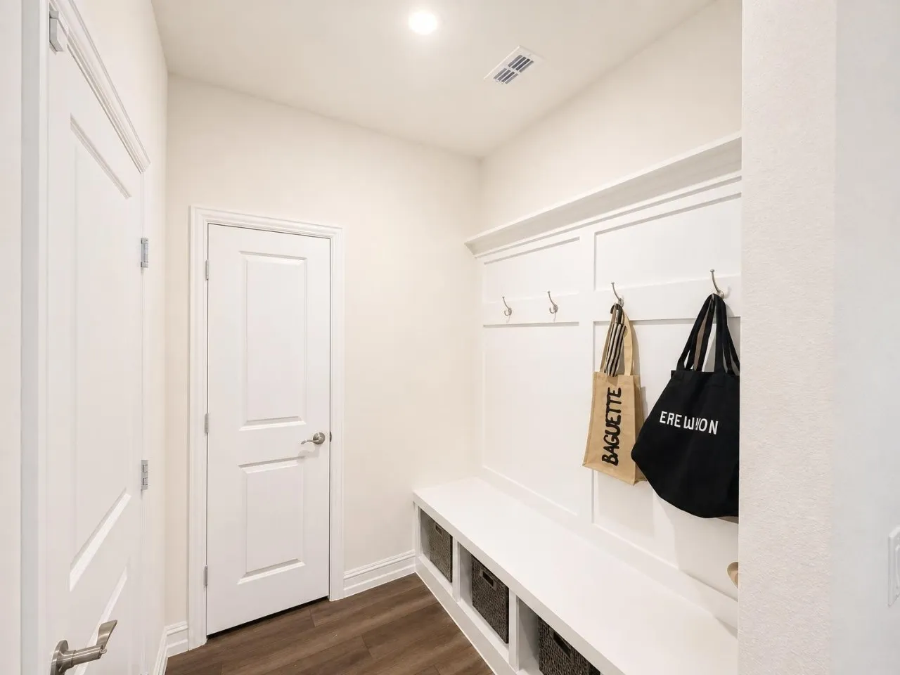 Single Family Residence For Rent in Denton County , 2812 Ranger Lane, Aubrey, Texas 76227, 3 Bedroom, 2 Bathroom, 2 Garage spaces, 2,154 Sqft, built in 2021, mls#21388118, Real Estate Agent in Aubrey, Homes For Rent in Denton county, Homes For Rent in Aubrey, Realtor in Aubrey Texas, Real Estate Brokerage Independent Realty Texas, Luminita Cordes Realtor
