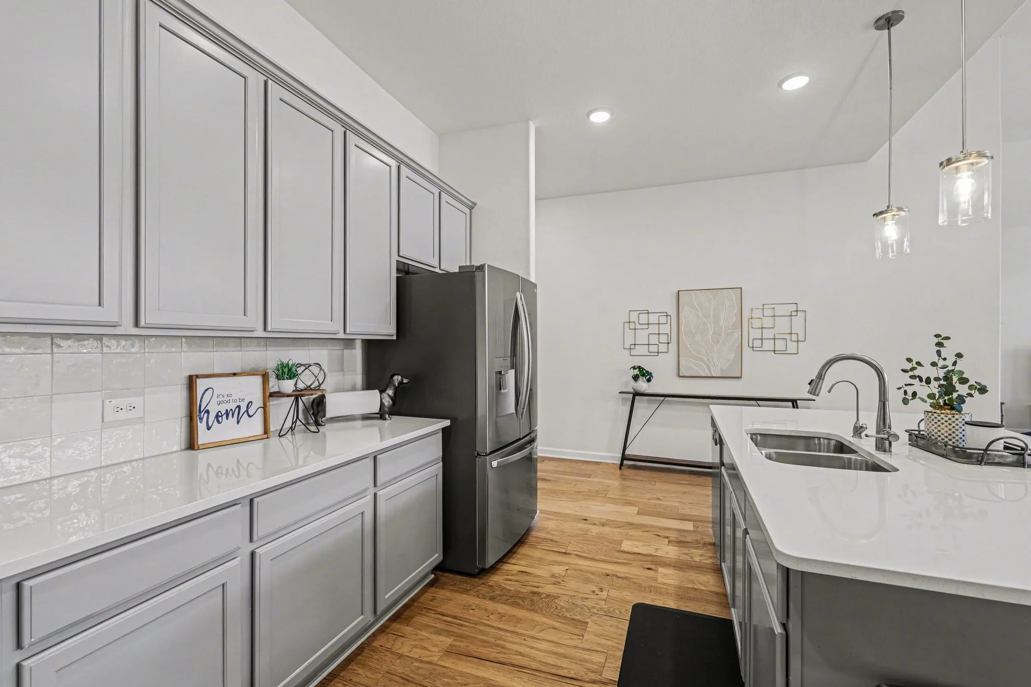 Single Family Residence For Sale in Denton County , 16417 Sunnyland Drive, Celina, Texas 75009, 4 Bedroom, 3 Bathroom, 2 Garage spaces, 3,494 Sqft, built in 2022, mls#21388092, Real Estate Agent in Celina, Homes For Sale in Denton county, Homes For Sale in Celina, Realtor in Celina Texas, Real Estate Brokerage Independent Realty Texas, Luminita Cordes Realtor