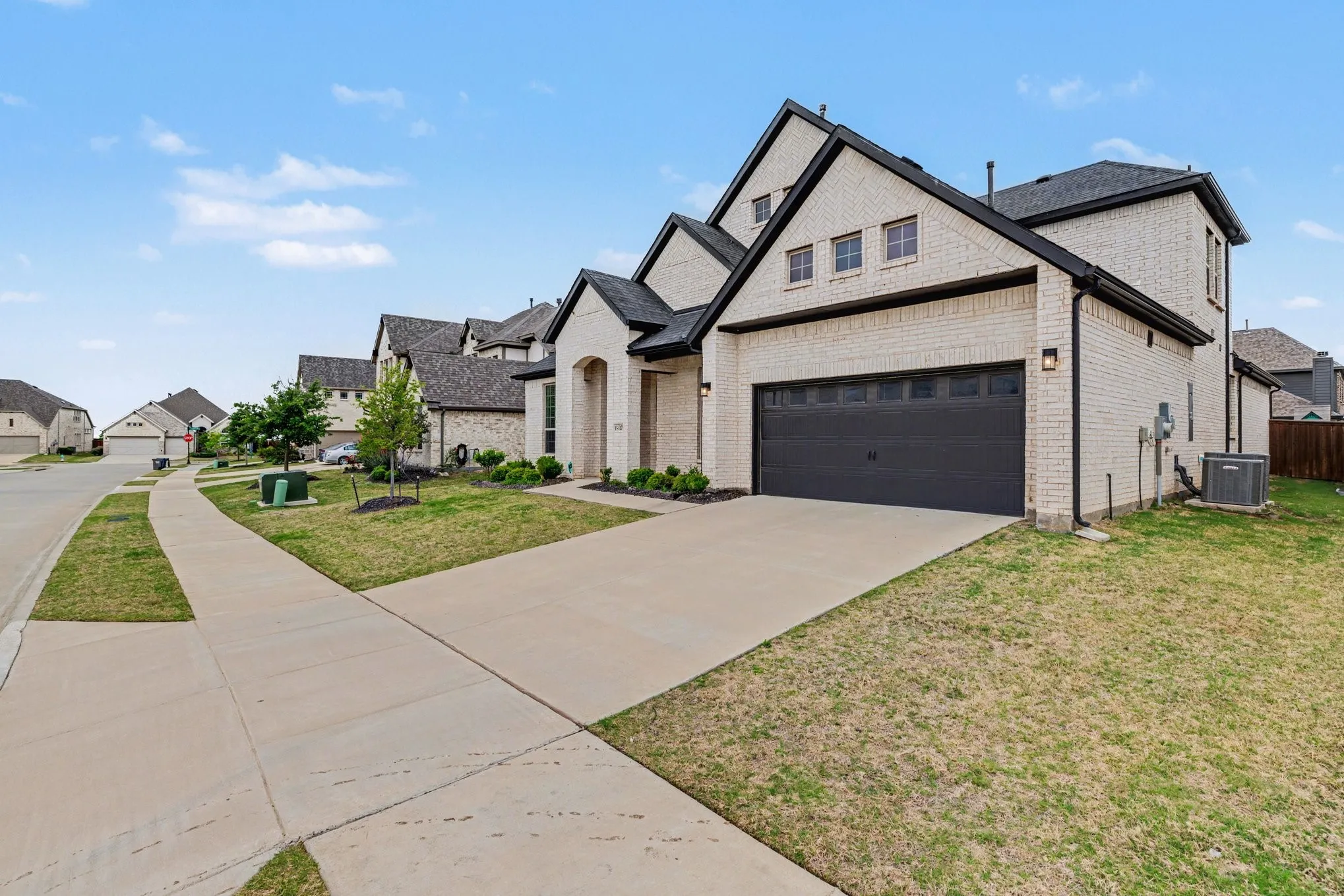 Single Family Residence For Sale in Denton County , 16417 Sunnyland Drive, Celina, Texas 75009, 4 Bedroom, 3 Bathroom, 2 Garage spaces, 3,494 Sqft, built in 2022, mls#21388092, Real Estate Agent in Celina, Homes For Sale in Denton county, Homes For Sale in Celina, Realtor in Celina Texas, Real Estate Brokerage Independent Realty Texas, Luminita Cordes Realtor