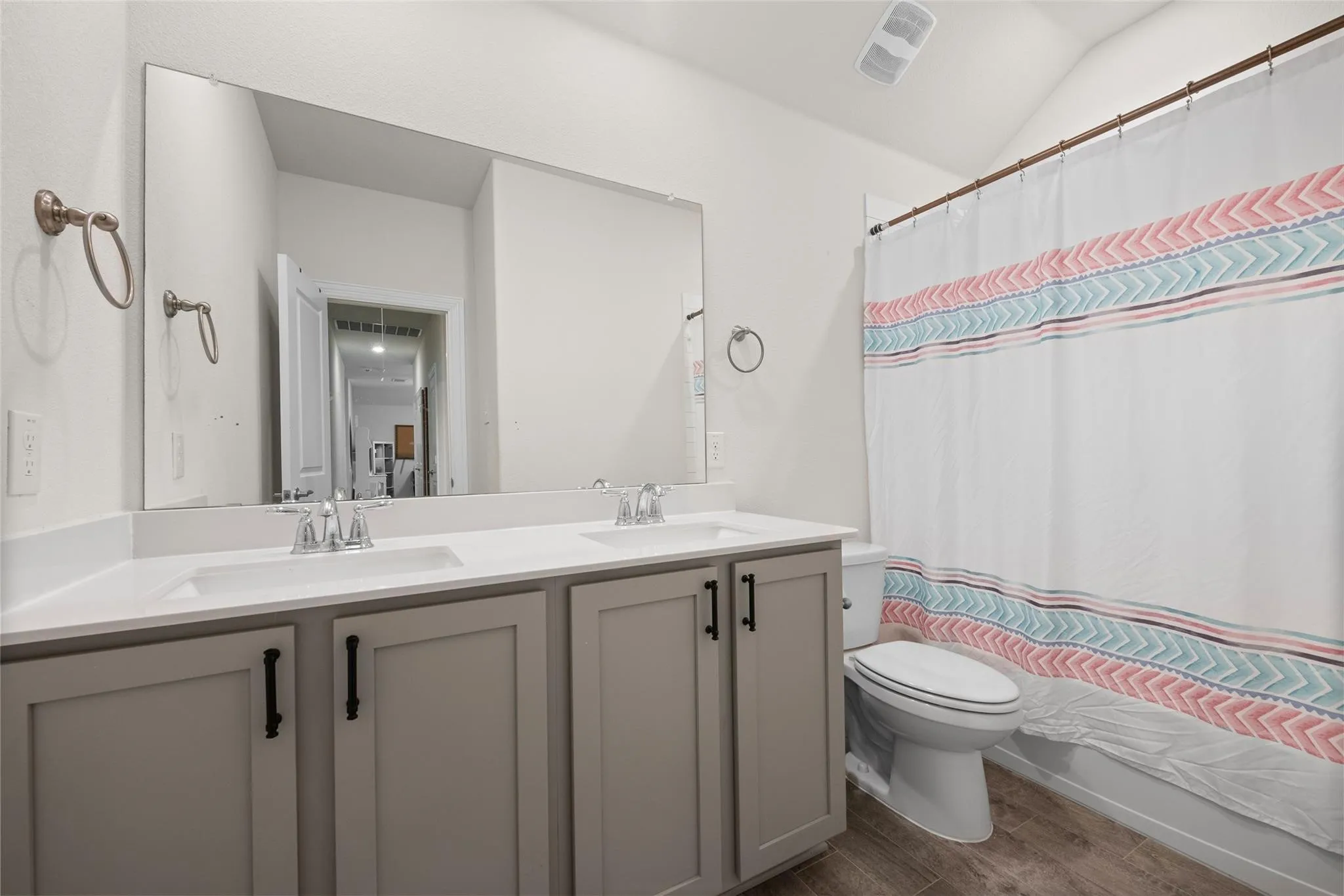 Single Family Residence For Rent in Denton County , 11000 Canyon Mine Drive, Aubrey, Texas 76227, 5 Bedroom, 4 Bathroom, 2 Garage spaces, 3,366 Sqft, built in 2021, mls#21388123, Real Estate Agent in Aubrey, Homes For Rent in Denton county, Homes For Rent in Aubrey, Realtor in Aubrey Texas, Real Estate Brokerage Independent Realty Texas, Luminita Cordes Realtor