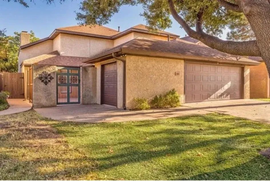 Single Family Residence For Rent in Taylor County , 64 Tamarisk Circle, Abilene, Texas 79606, 3 Bedroom, 4 Bathroom, 1 Garage spaces, 2,499 Sqft, built in 1992, mls#21388126, Real Estate Agent in Abilene, Homes For Rent in Taylor county, Homes For Rent in Abilene, Realtor in Abilene Texas, Real Estate Brokerage Independent Realty Texas, Luminita Cordes Realtor