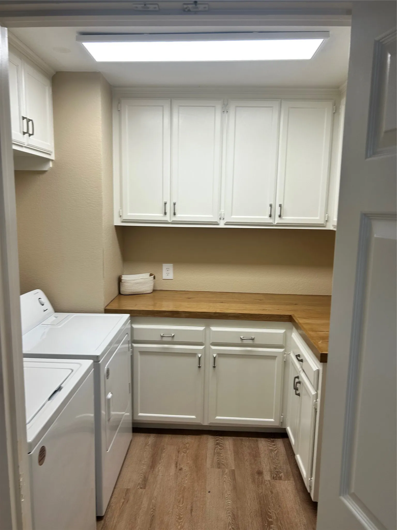 Single Family Residence For Rent in Taylor County , 64 Tamarisk Circle, Abilene, Texas 79606, 3 Bedroom, 4 Bathroom, 1 Garage spaces, 2,499 Sqft, built in 1992, mls#21388126, Real Estate Agent in Abilene, Homes For Rent in Taylor county, Homes For Rent in Abilene, Realtor in Abilene Texas, Real Estate Brokerage Independent Realty Texas, Luminita Cordes Realtor