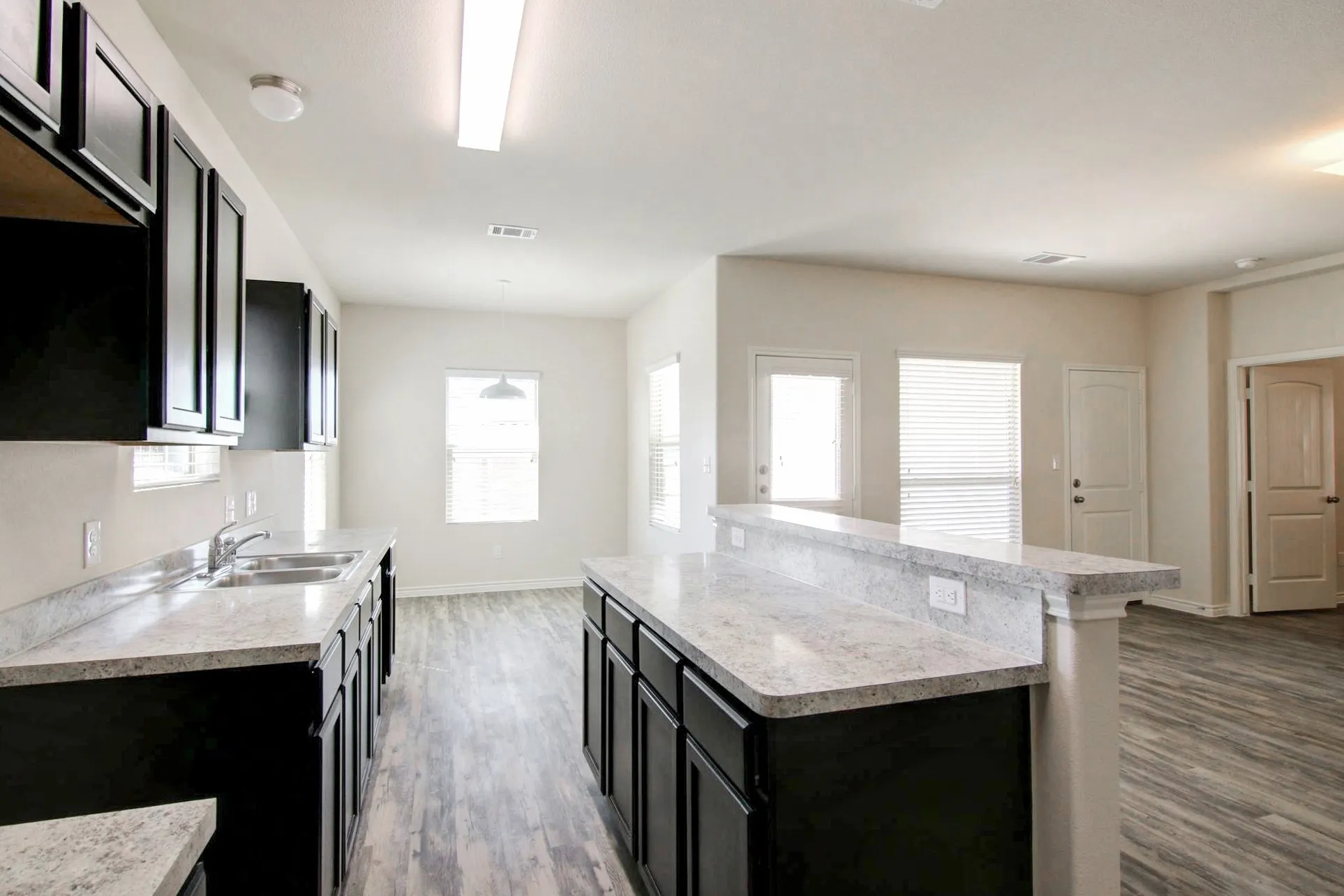 Single Family Residence For Rent in Dallas County , 2035 Augusta Street, Lancaster, Texas 75146, 3 Bedroom, 2 Bathroom, 2 Garage spaces, 1,625 Sqft, built in 2016, mls#21388129, Real Estate Agent in Lancaster, Homes For Rent in Dallas county, Homes For Rent in Lancaster, Realtor in Lancaster Texas, Real Estate Brokerage Independent Realty Texas, Luminita Cordes Realtor