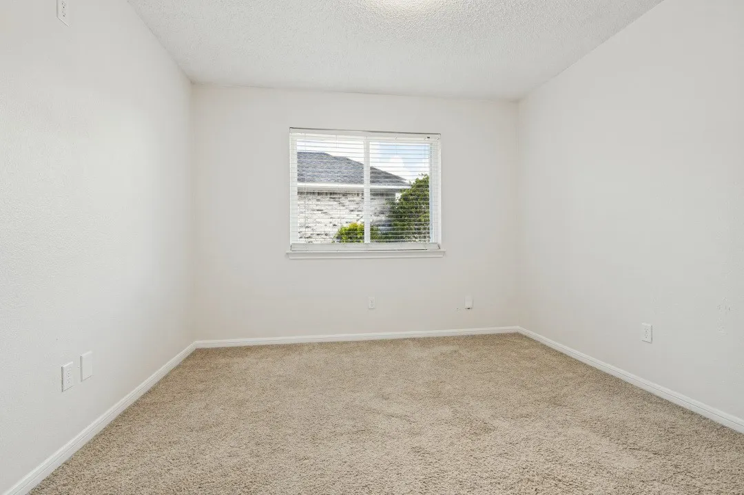 Single Family Residence For Rent in Dallas County , 417 Channel View Terrace, De Soto, Texas 75115, 4 Bedroom, 2 Bathroom, 2 Garage spaces, 2,035 Sqft, built in 1991, mls#21387377, Real Estate Agent in De Soto, Homes For Rent in Dallas county, Homes For Rent in De Soto, Realtor in De Soto Texas, Real Estate Brokerage Independent Realty Texas, Luminita Cordes Realtor