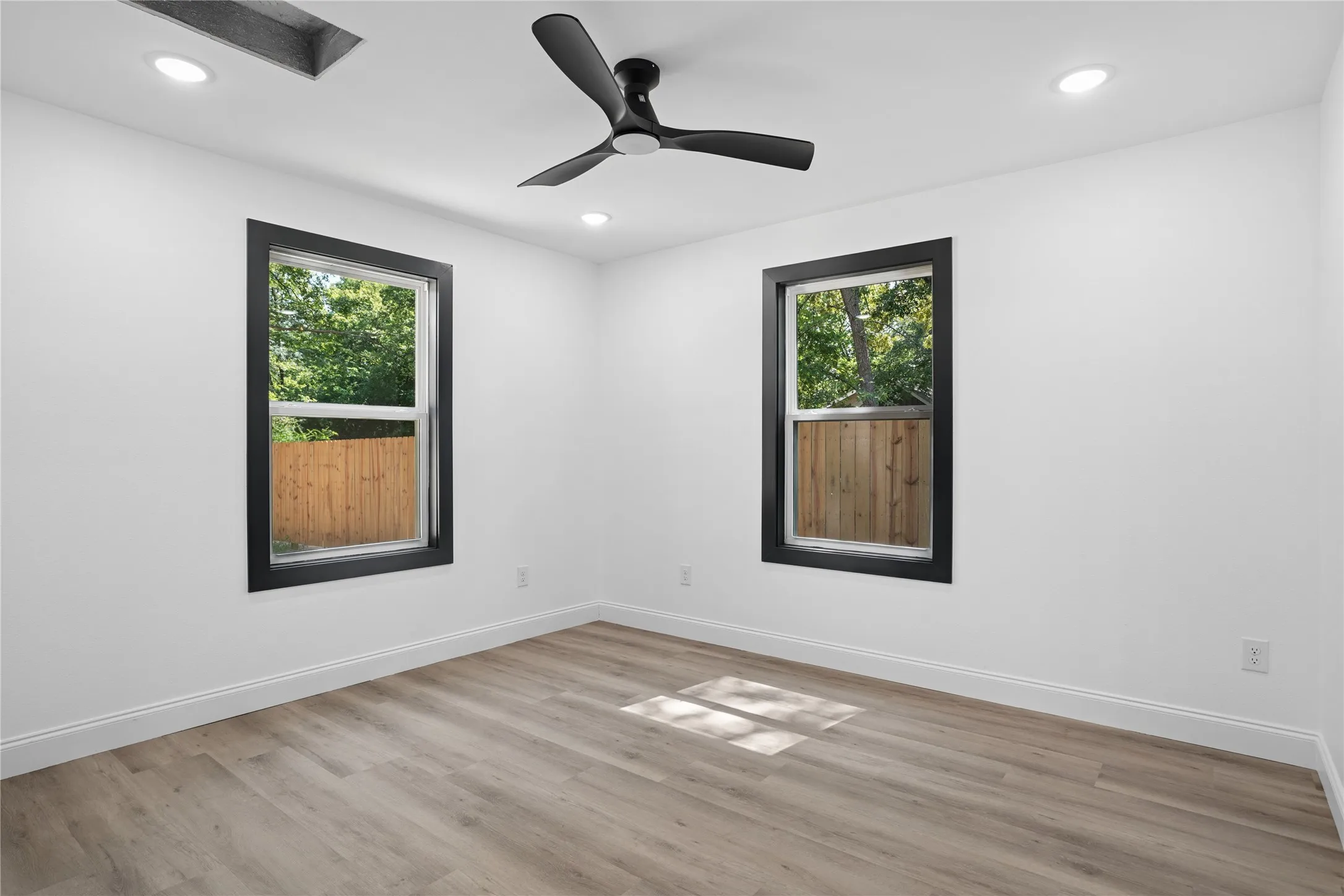Single Family Residence For Sale in Hopkins County , 117 Maxwell Street, Sulphur Springs, Texas 75482, 3 Bedroom, 2 Bathroom, 1 Garage spaces, 1,550 Sqft, built in 2026, mls#21388032, Real Estate Agent in Sulphur Springs, Homes For Sale in Hopkins county, Homes For Sale in Sulphur Springs, Realtor in Sulphur Springs Texas, Real Estate Brokerage Independent Realty Texas, Luminita Cordes Realtor