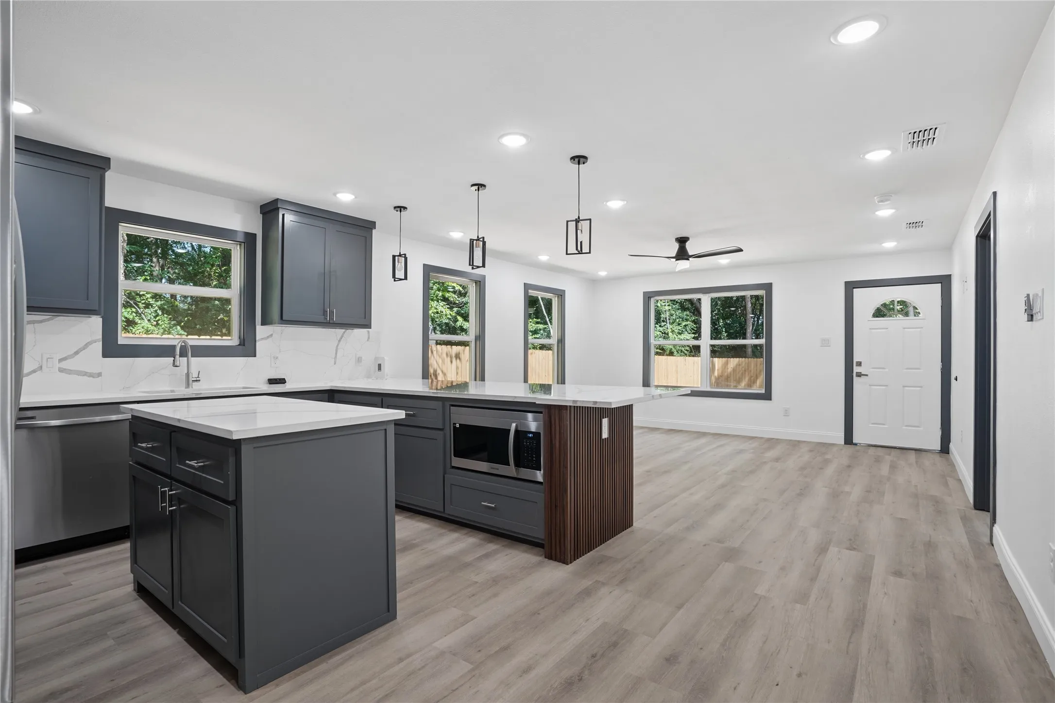 Single Family Residence For Sale in Hopkins County , 117 Maxwell Street, Sulphur Springs, Texas 75482, 3 Bedroom, 2 Bathroom, 1 Garage spaces, 1,550 Sqft, built in 2026, mls#21388032, Real Estate Agent in Sulphur Springs, Homes For Sale in Hopkins county, Homes For Sale in Sulphur Springs, Realtor in Sulphur Springs Texas, Real Estate Brokerage Independent Realty Texas, Luminita Cordes Realtor