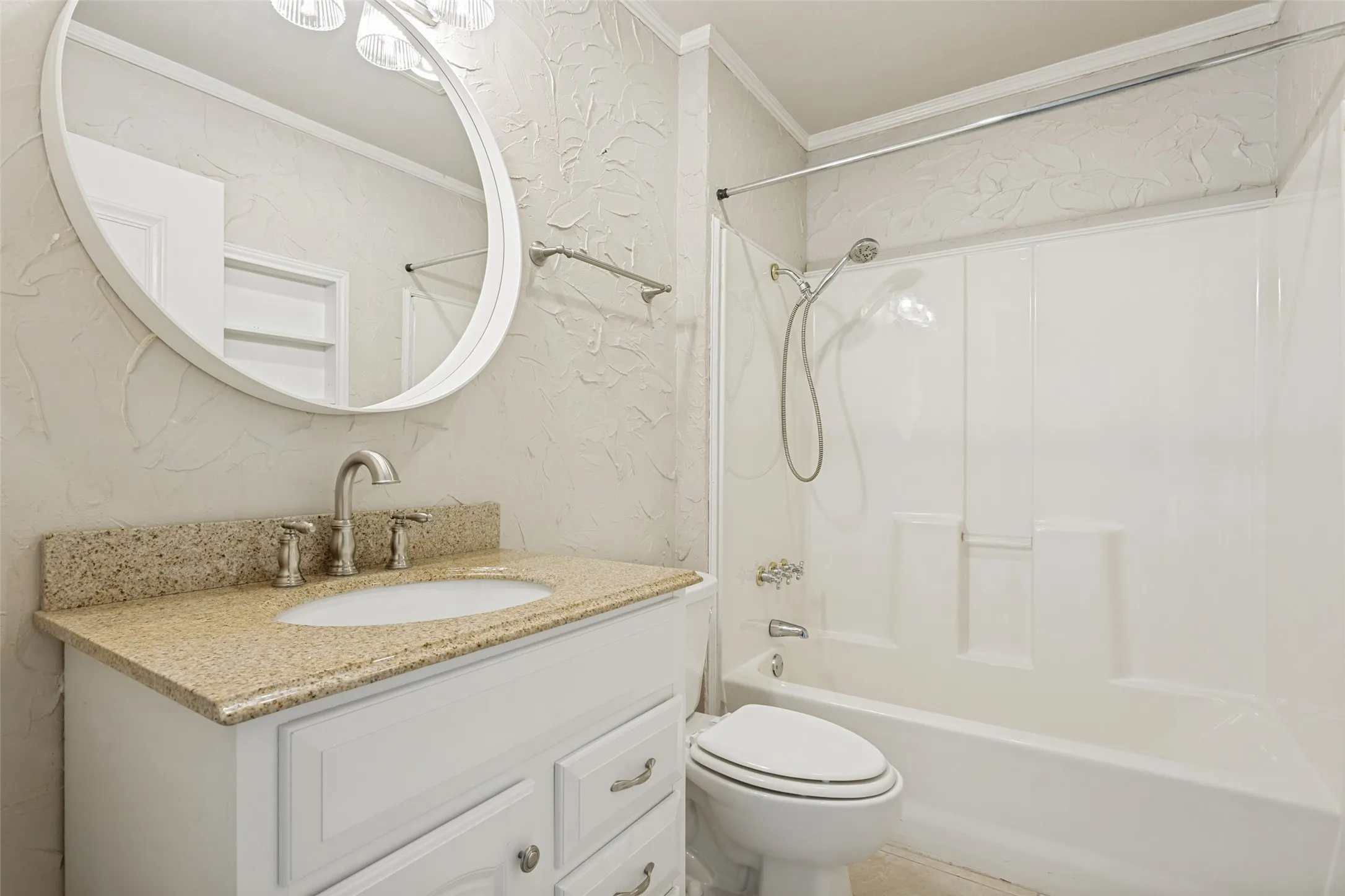 Single Family Residence For Sale in Collin County , 6804 Poco Drive, Parker, Texas 75002, 4 Bedroom, 3 Bathroom, Garage spaces, 2,388 Sqft, built in 1980, mls#21388102, Real Estate Agent in Parker, Homes For Sale in Collin county, Homes For Sale in Parker, Realtor in Parker Texas, Real Estate Brokerage Independent Realty Texas, Luminita Cordes Realtor