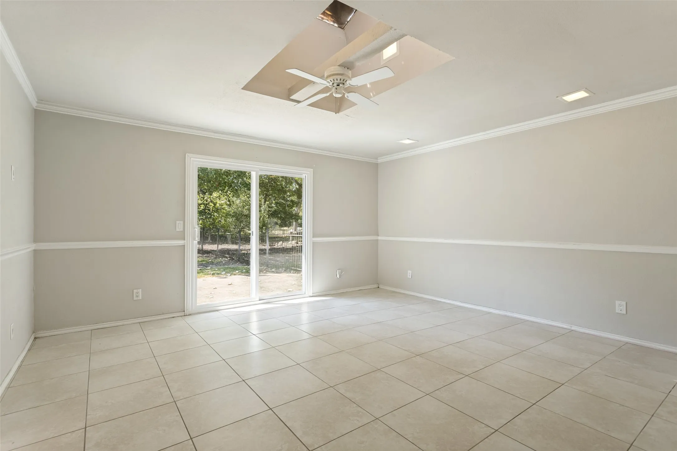 Single Family Residence For Sale in Collin County , 6804 Poco Drive, Parker, Texas 75002, 4 Bedroom, 3 Bathroom, Garage spaces, 2,388 Sqft, built in 1980, mls#21388102, Real Estate Agent in Parker, Homes For Sale in Collin county, Homes For Sale in Parker, Realtor in Parker Texas, Real Estate Brokerage Independent Realty Texas, Luminita Cordes Realtor