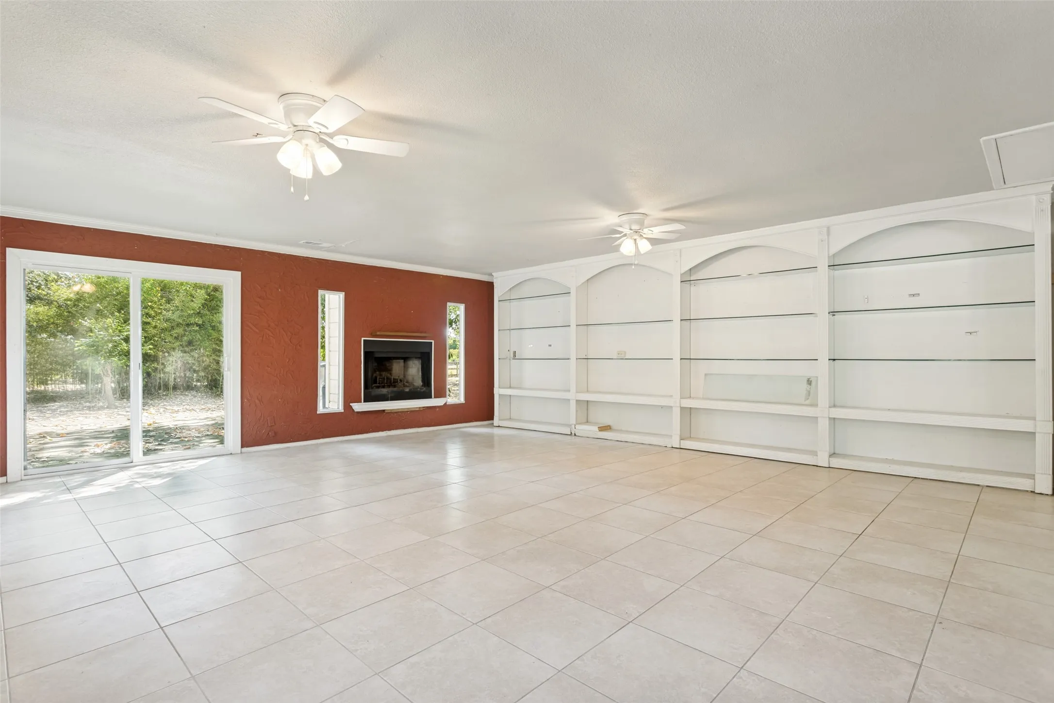 Single Family Residence For Sale in Collin County , 6804 Poco Drive, Parker, Texas 75002, 4 Bedroom, 3 Bathroom, Garage spaces, 2,388 Sqft, built in 1980, mls#21388102, Real Estate Agent in Parker, Homes For Sale in Collin county, Homes For Sale in Parker, Realtor in Parker Texas, Real Estate Brokerage Independent Realty Texas, Luminita Cordes Realtor