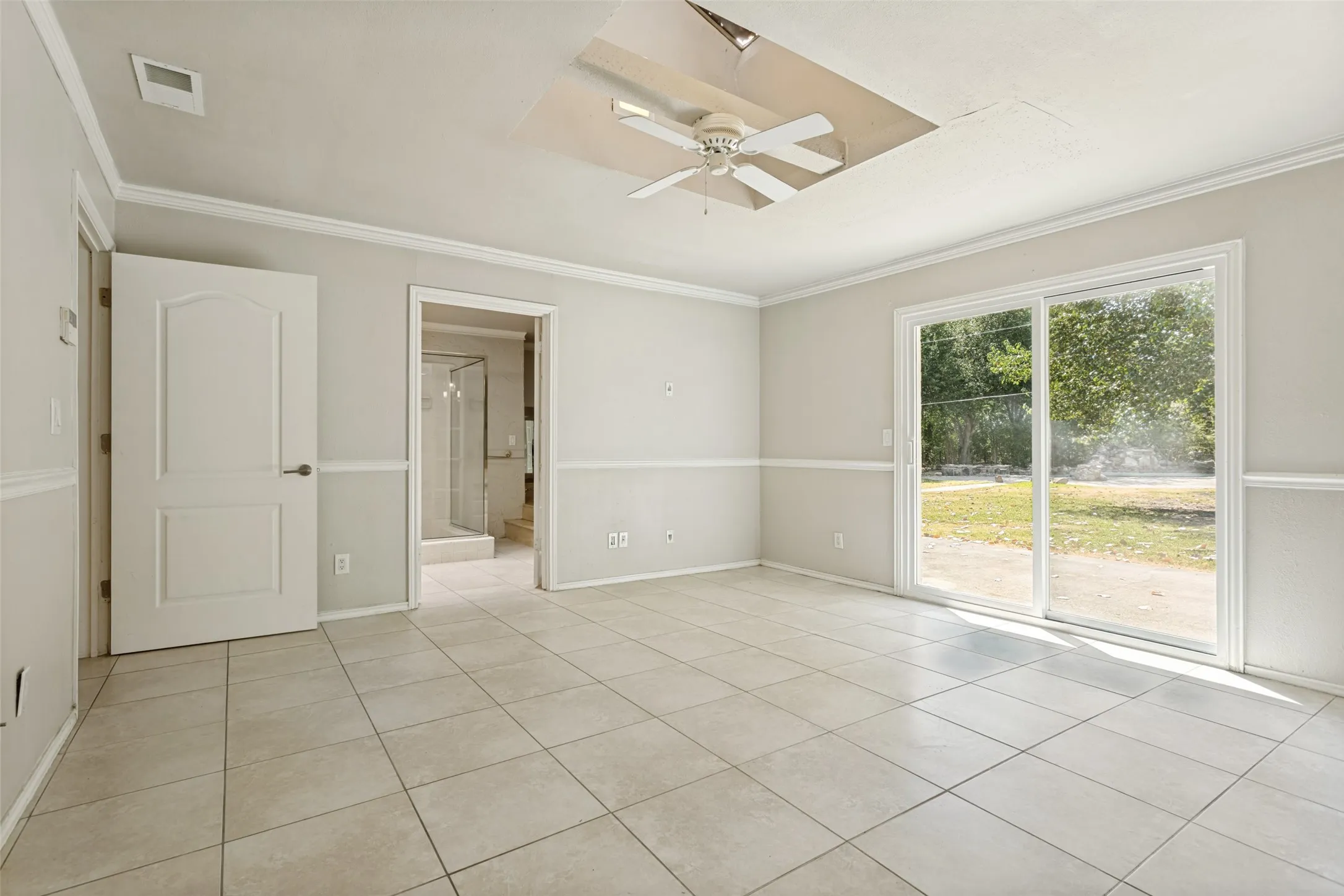 Single Family Residence For Sale in Collin County , 6804 Poco Drive, Parker, Texas 75002, 4 Bedroom, 3 Bathroom, Garage spaces, 2,388 Sqft, built in 1980, mls#21388102, Real Estate Agent in Parker, Homes For Sale in Collin county, Homes For Sale in Parker, Realtor in Parker Texas, Real Estate Brokerage Independent Realty Texas, Luminita Cordes Realtor